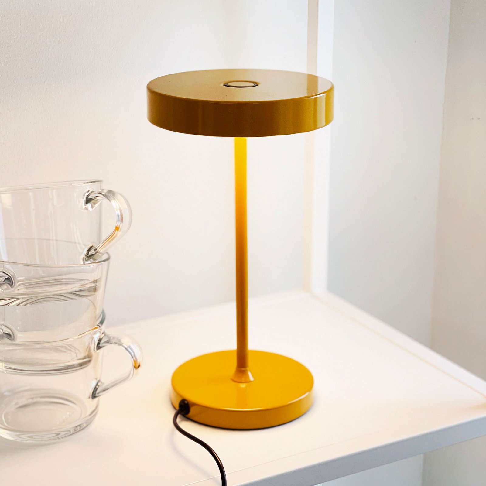 Dyberg Larsen Stolová LED lampa Starlight, žltá, výška 26 cm