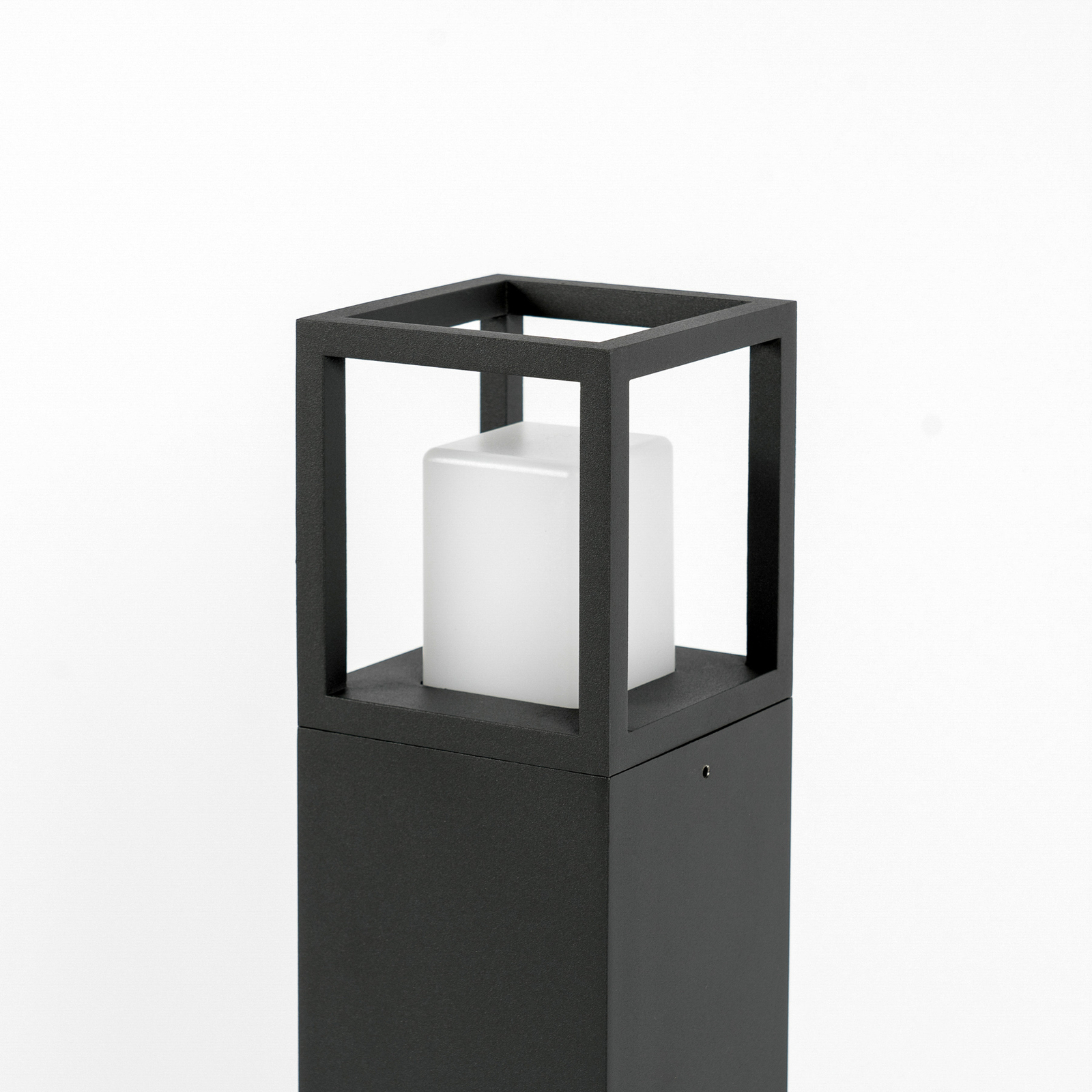Lucande Rumina chodníkové LED svietidlo, 65 cm