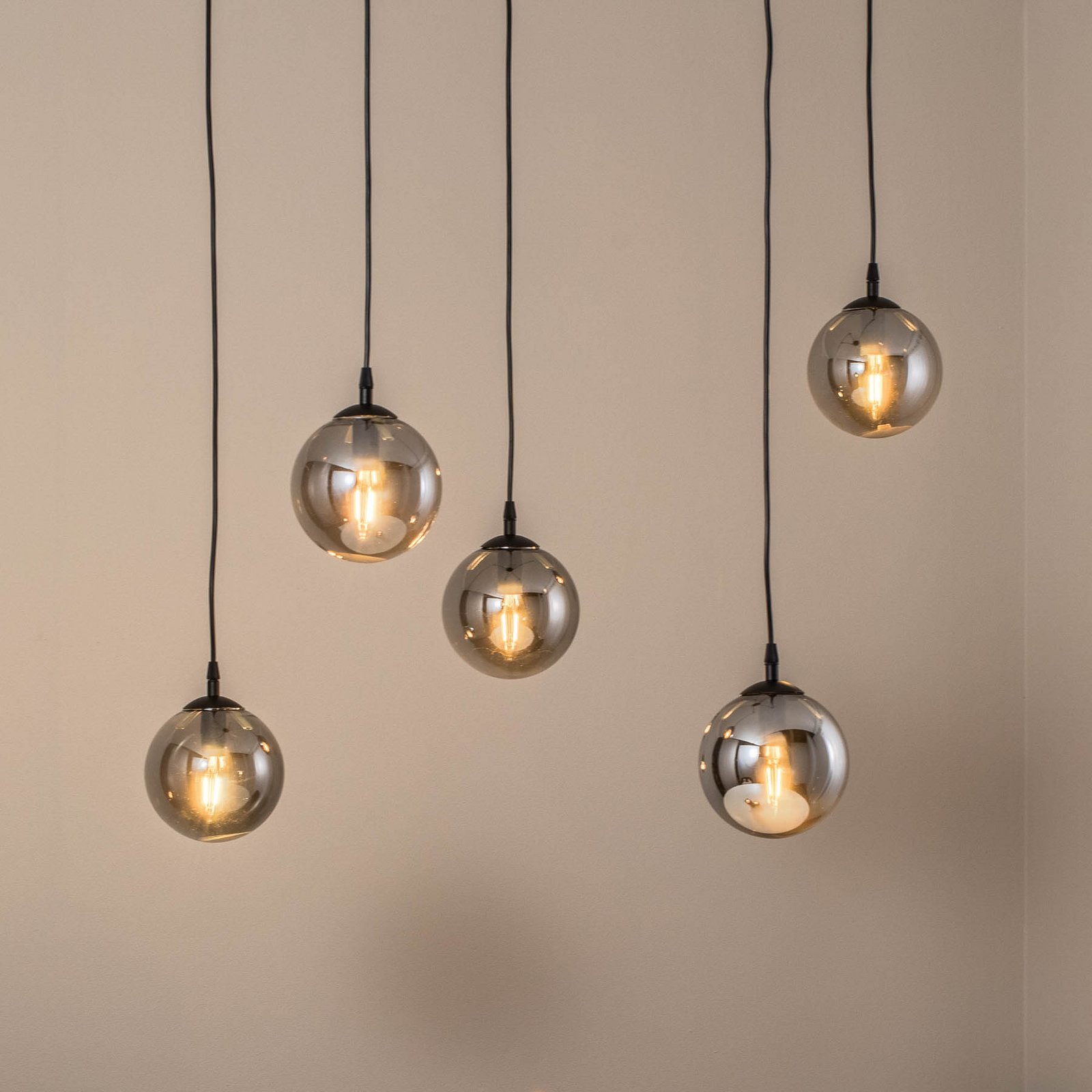 Glassy pendant light, 5-bulb, decentralised, black, graphite