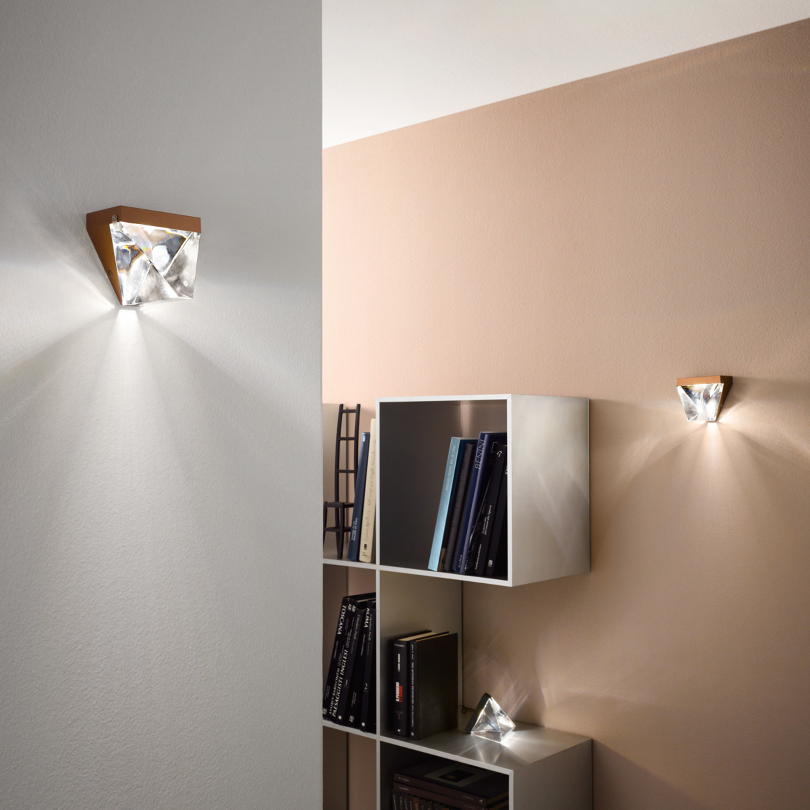 Sparkling Tripla LED wall light, bronze