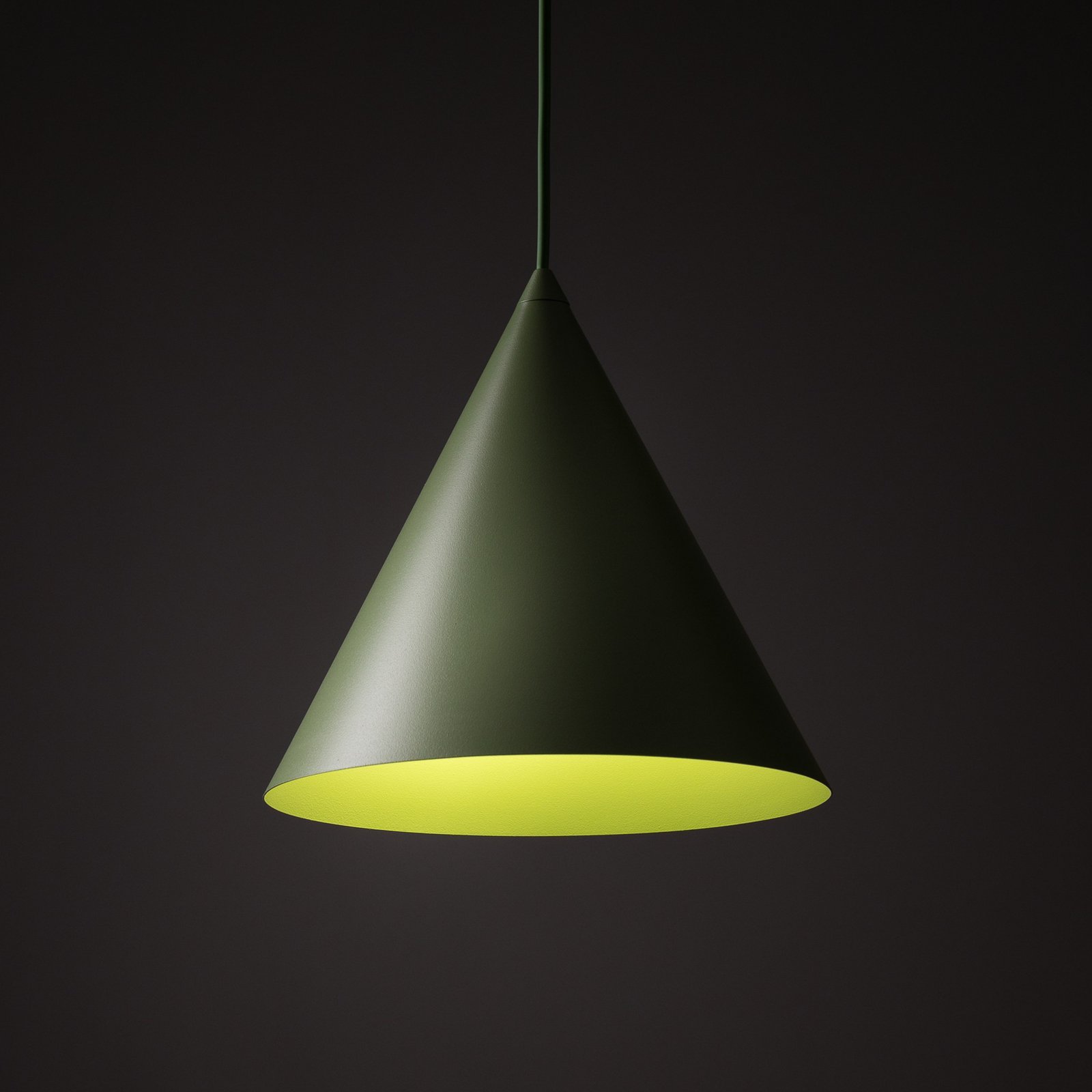 Závěsné světlo Cono, 1 žárovka, Ø 25 cm, zelené, E27