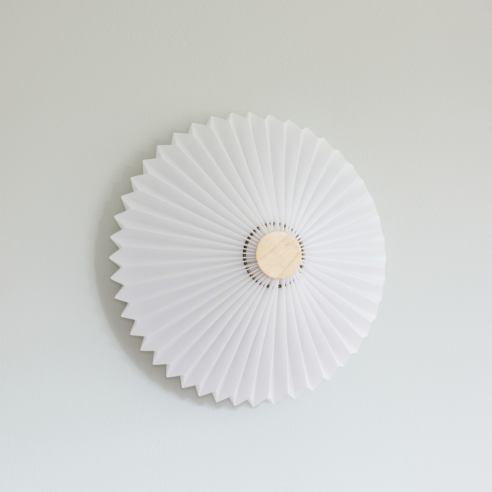 Paris ceiling light, white, Ø 50 cm, fabric, G9 - Halo Design Paris ceiling light, white, Ø 50 cm, fabric, G9 - Halo Design