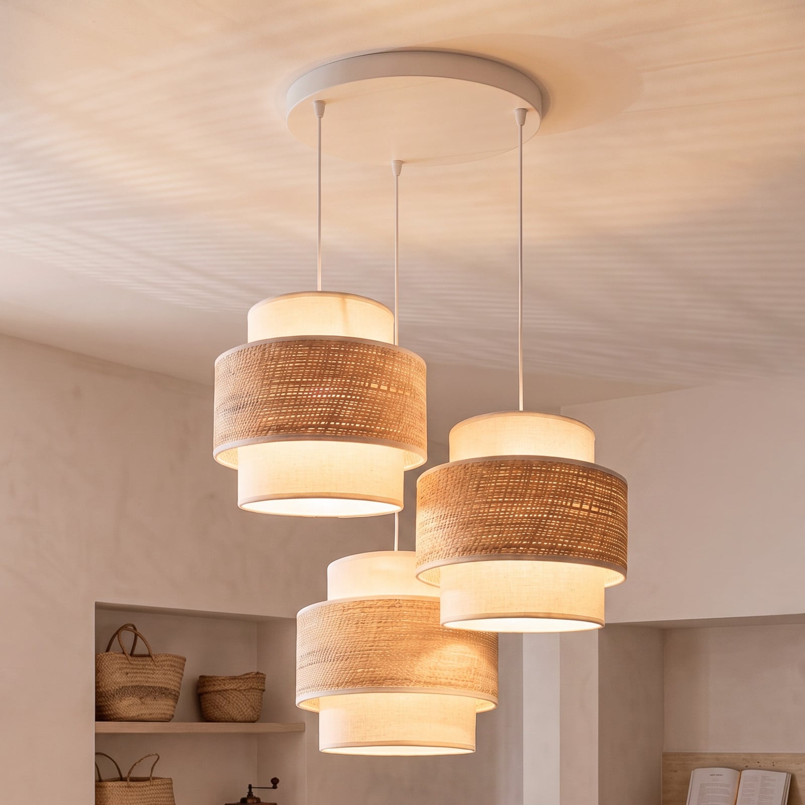 Space-riippuvalo, ecru/beige, 3-lamppuinen, tekstiili, E27 – Duolla - Makuuhuone - Nuorisotyylinen - Kangas / tekstiili - Monilamppuinen