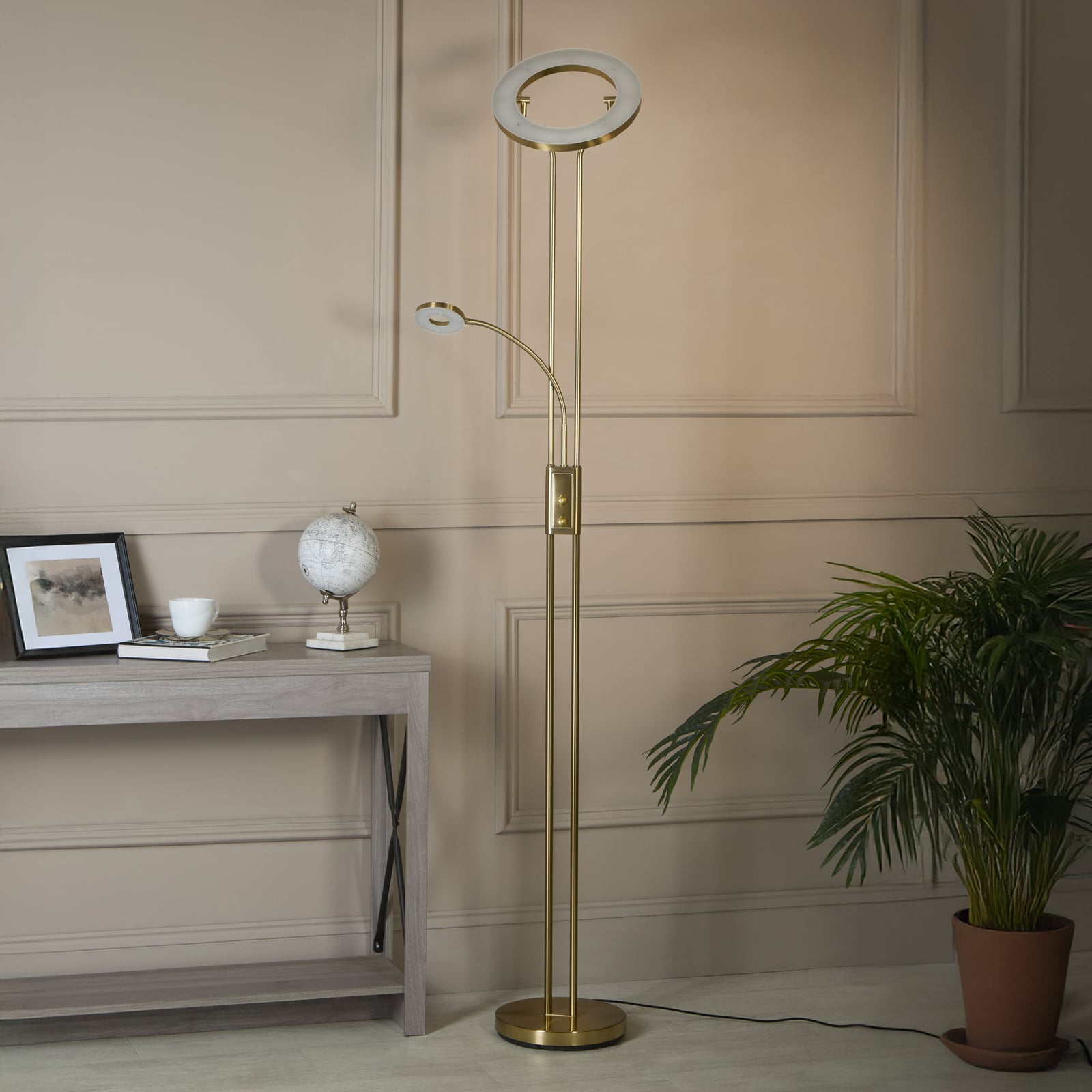 Lampa stojąca LED „Mother &amp; Child”, mosiądz satynowany, lampka do czytania