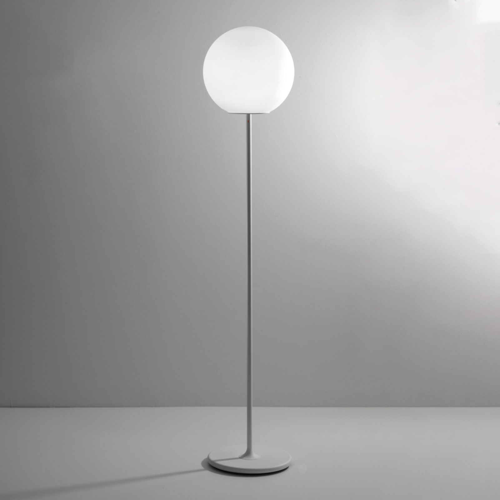 Fabbian Lumi Sfera Glas floor lamp