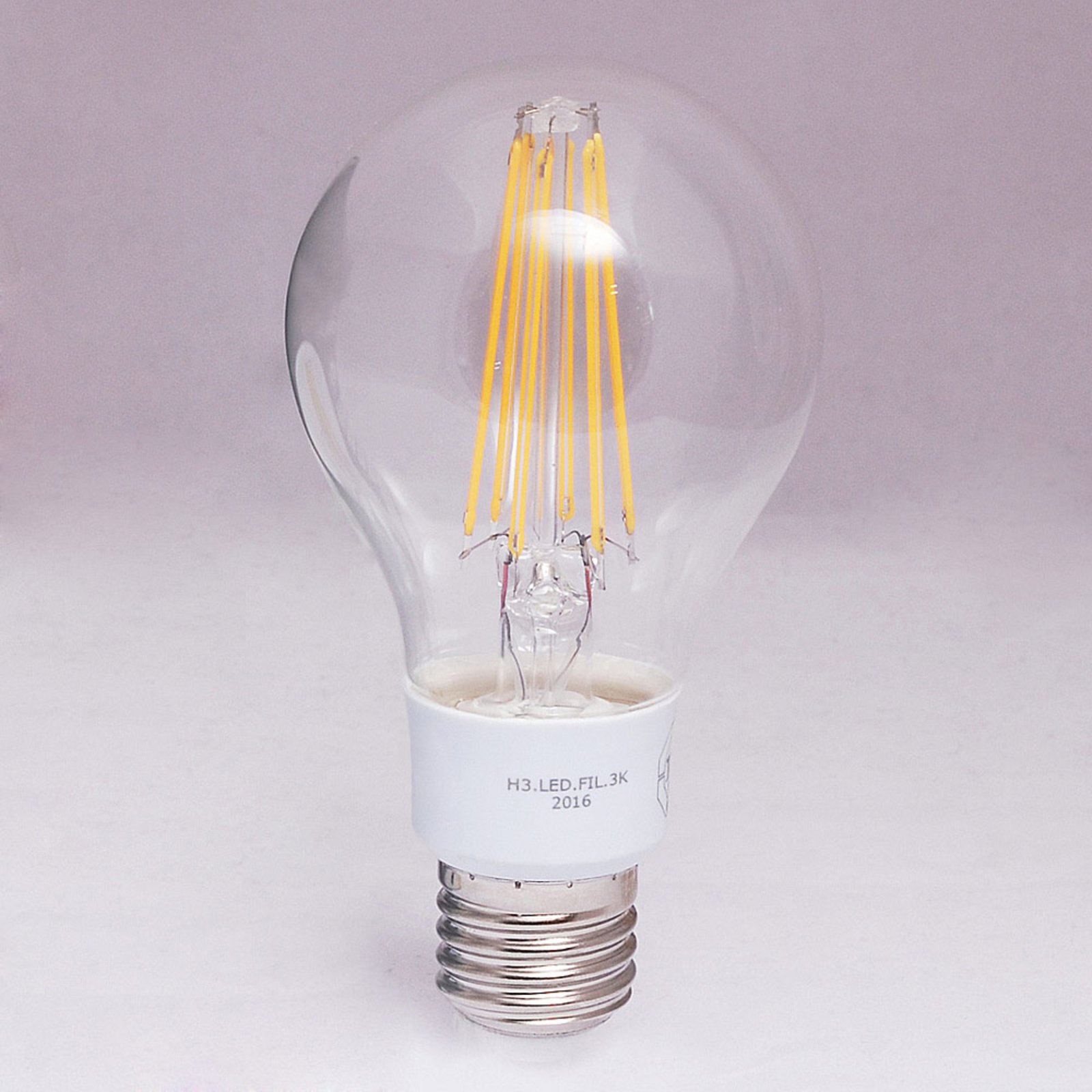 Ljuskällor till olika lampor | Lampkultur.se E27 3,2W 827 LED lampa diamantformad, 13,2 cm | Lamp24.se