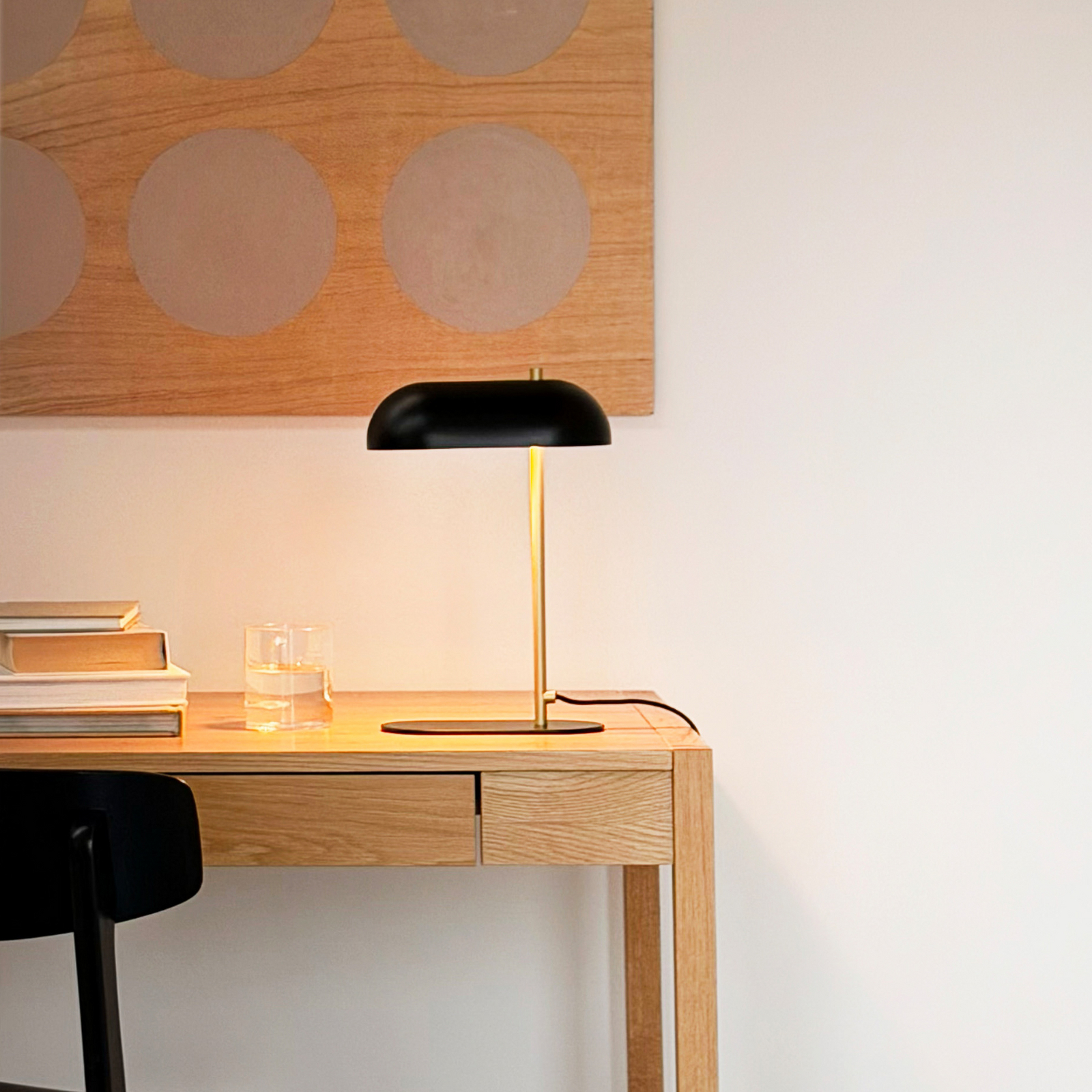 Dyberg Larsen Tischleuchte Mini Arch, schwarz/messing, 32 cm