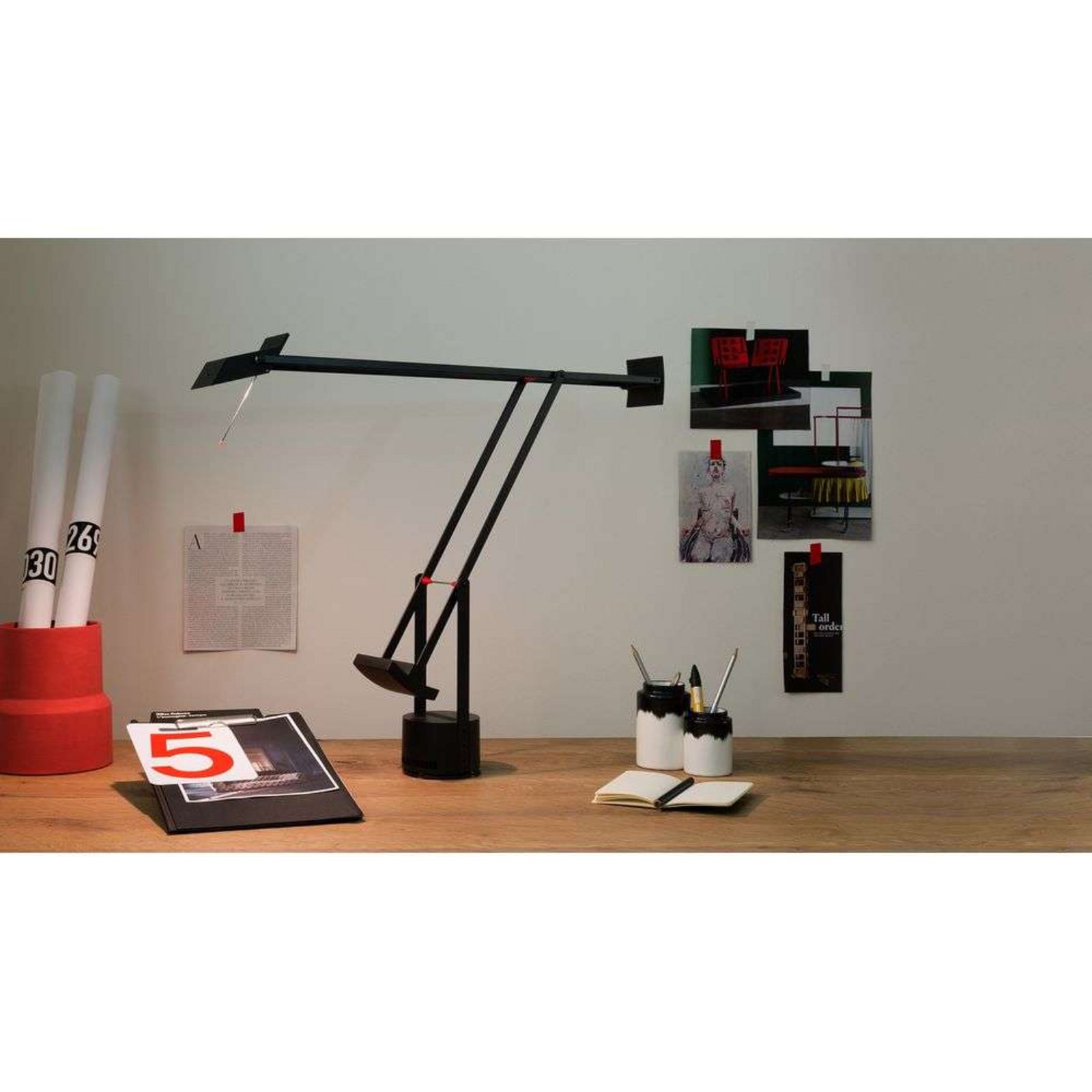 Tizio 35 T Candeeiro de Mesa Black - Artemide