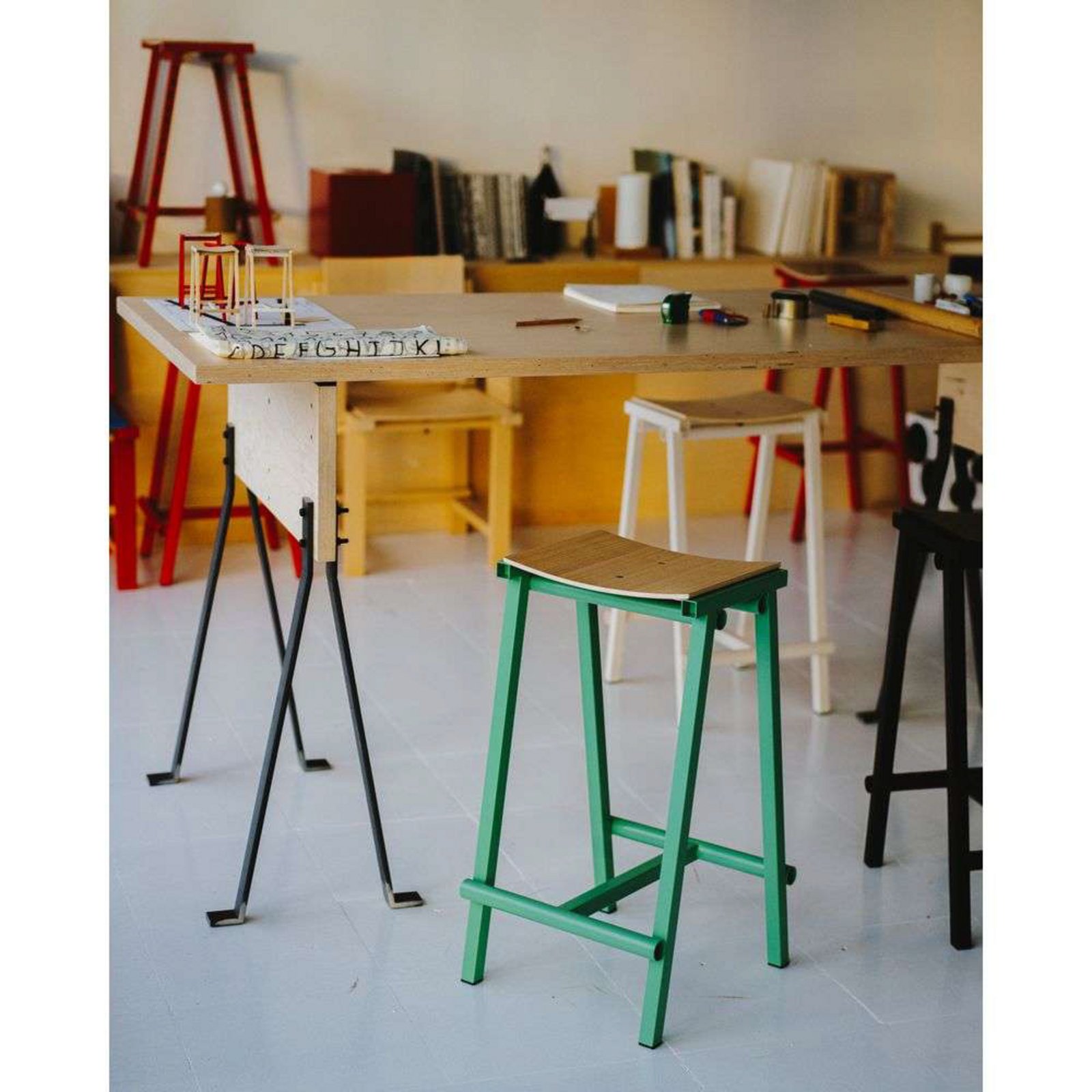 Taburete 8 Bar Stool Low Soft Jade - Hay