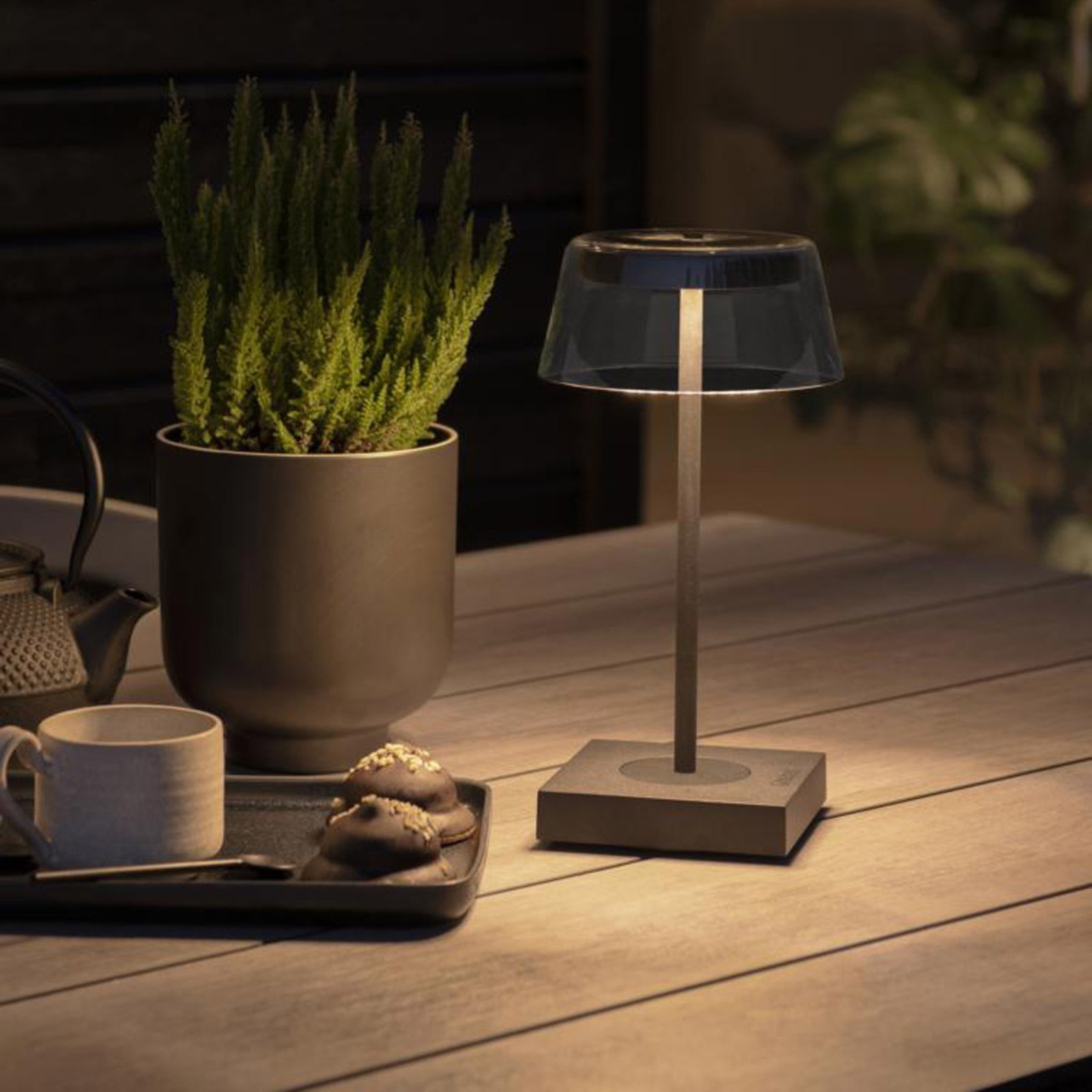 Lampa stołowa LED Scilla z przyłączem USB, czarna