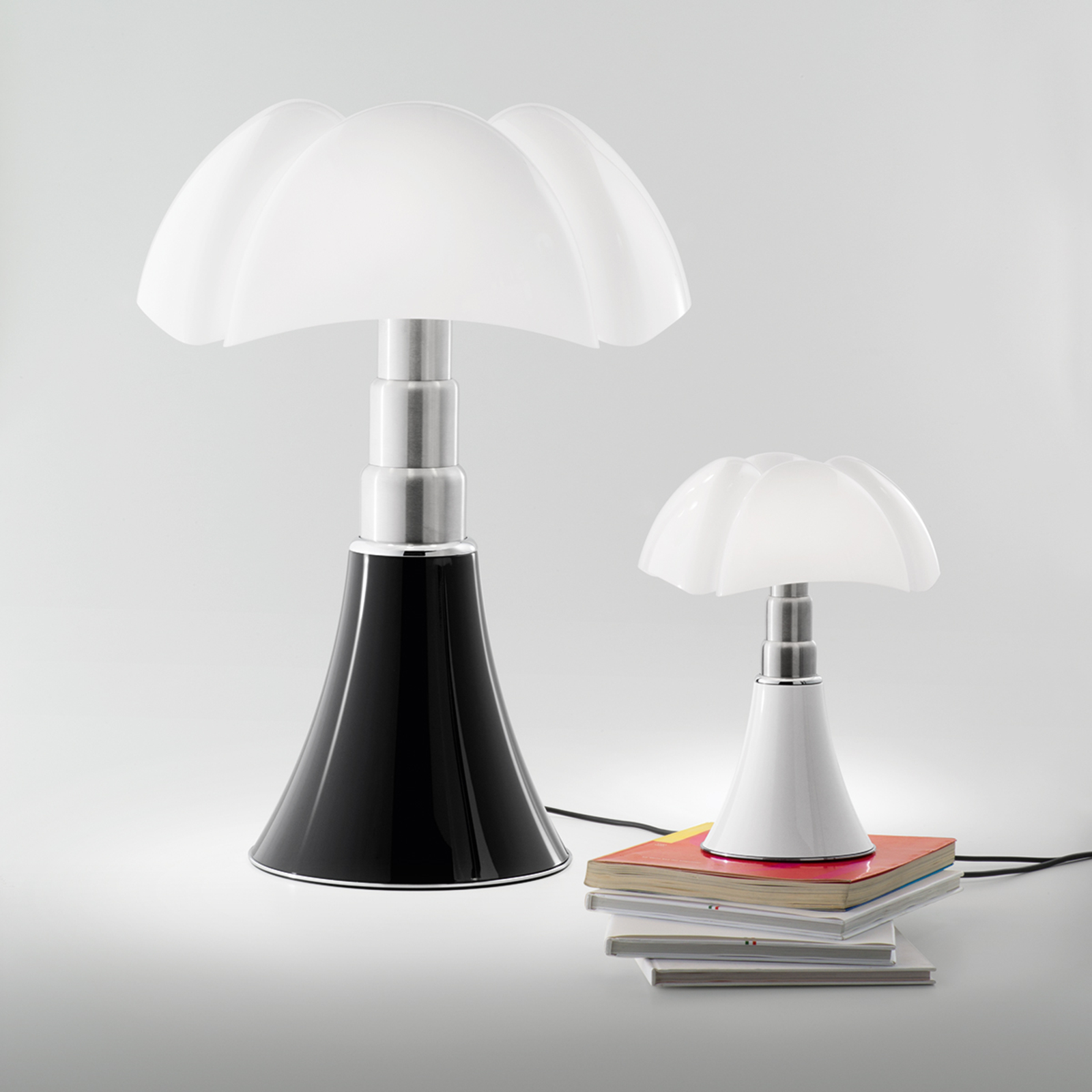Martinelli Luce Pipistrello table lamp | Lights.co.uk