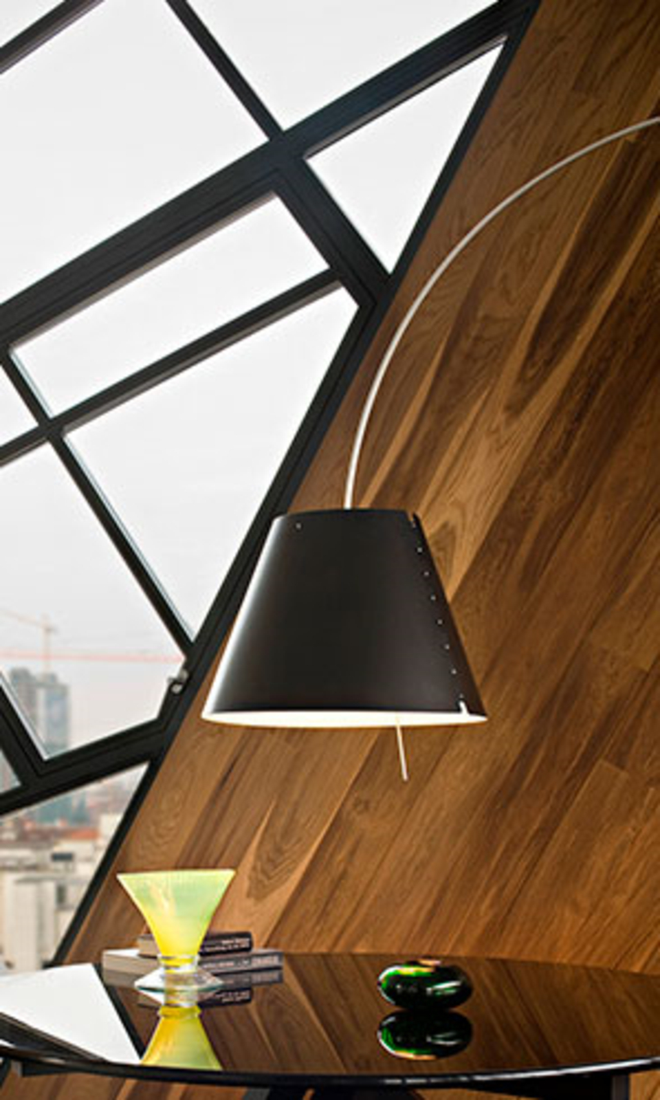 Lady Costanza Lampa Ścienna z Wyłącznikiem Czarna/Aluminium - Luceplan