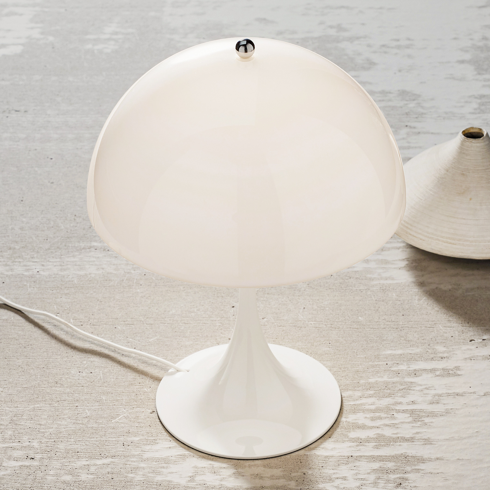 Louis Poulsen Panthella Mini lámpara de mesa ópalo