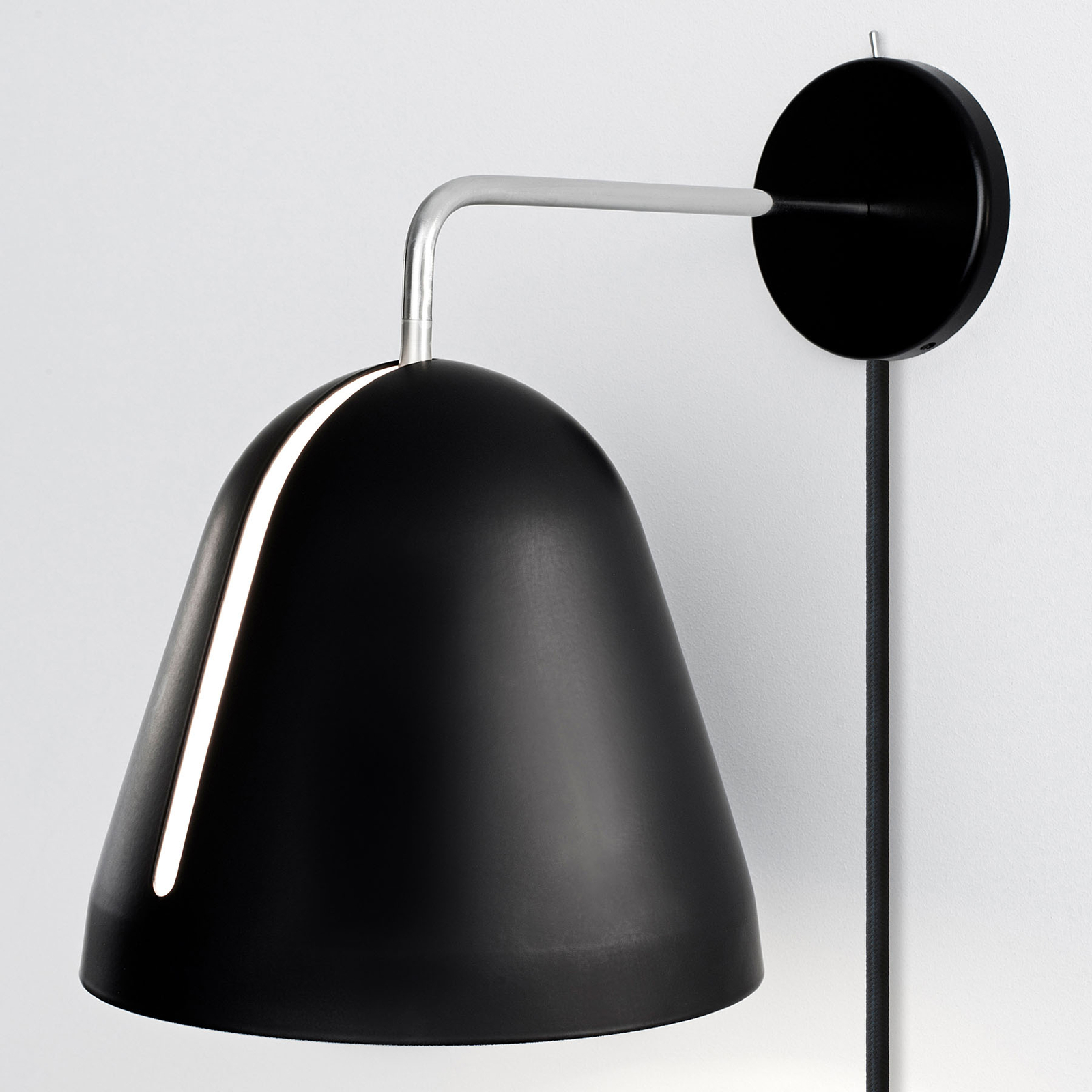 Nyta Tilt Wall Wandleuchte mit Stecker