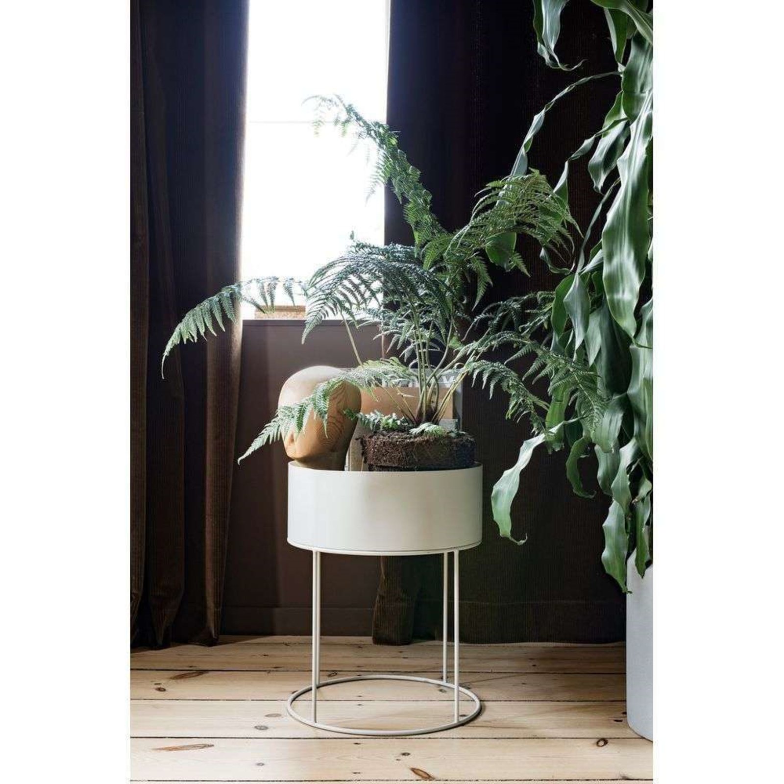 Plant Planteringslåda Light Grey Round - Ferm Living