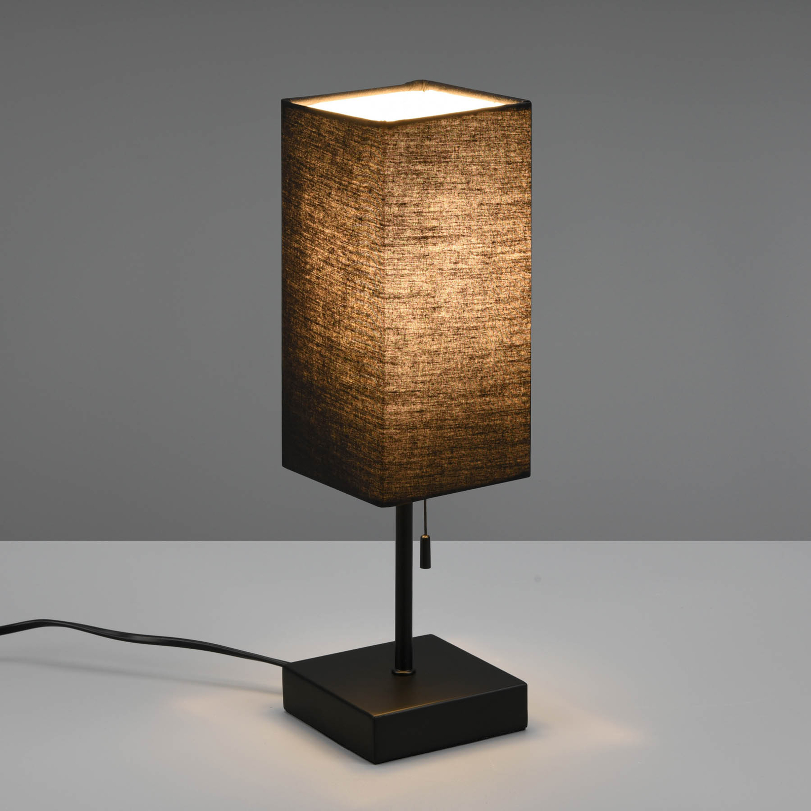 Ole table lamp with USB port