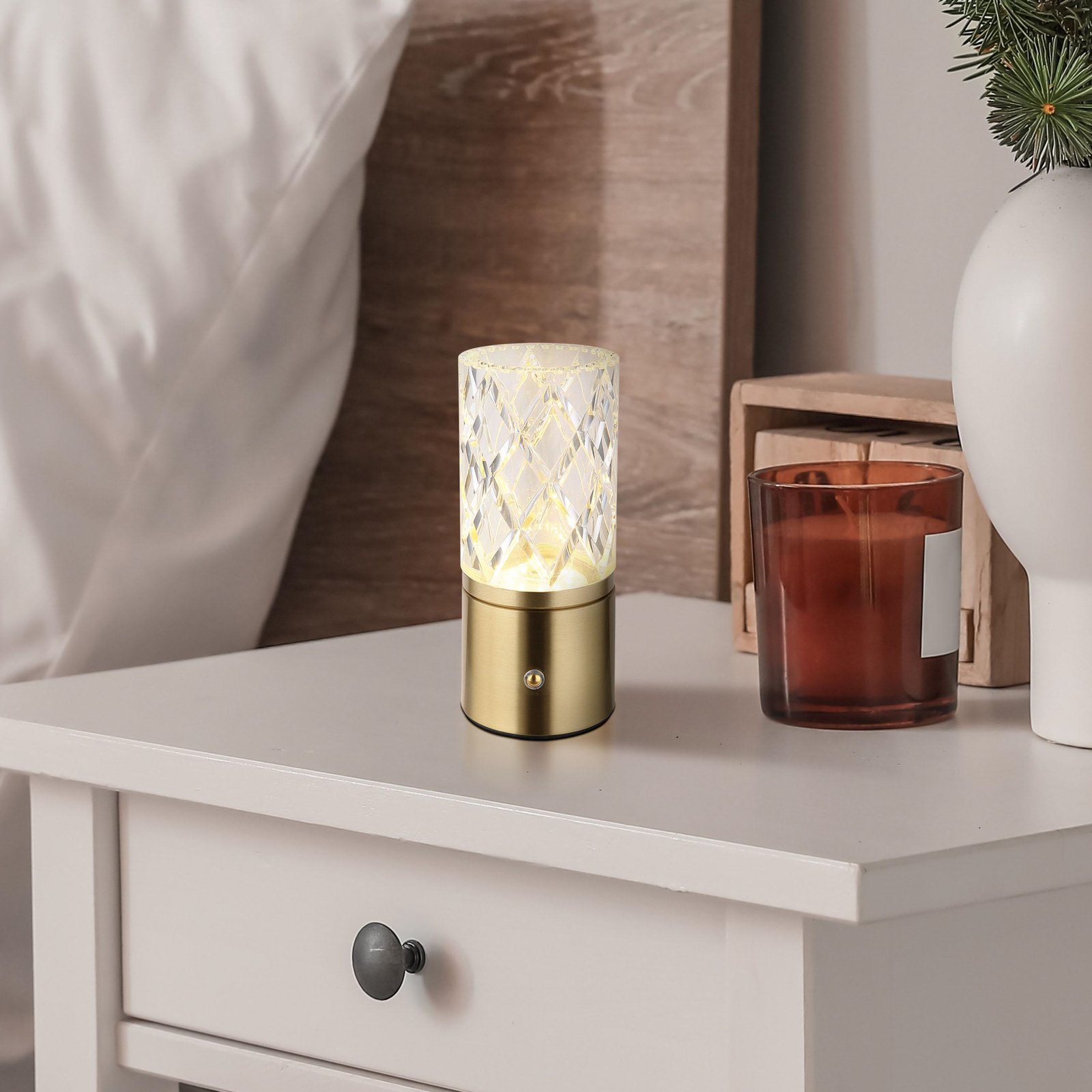 LED table lamp Lunki, brass-coloured, height 19 cm, CCT