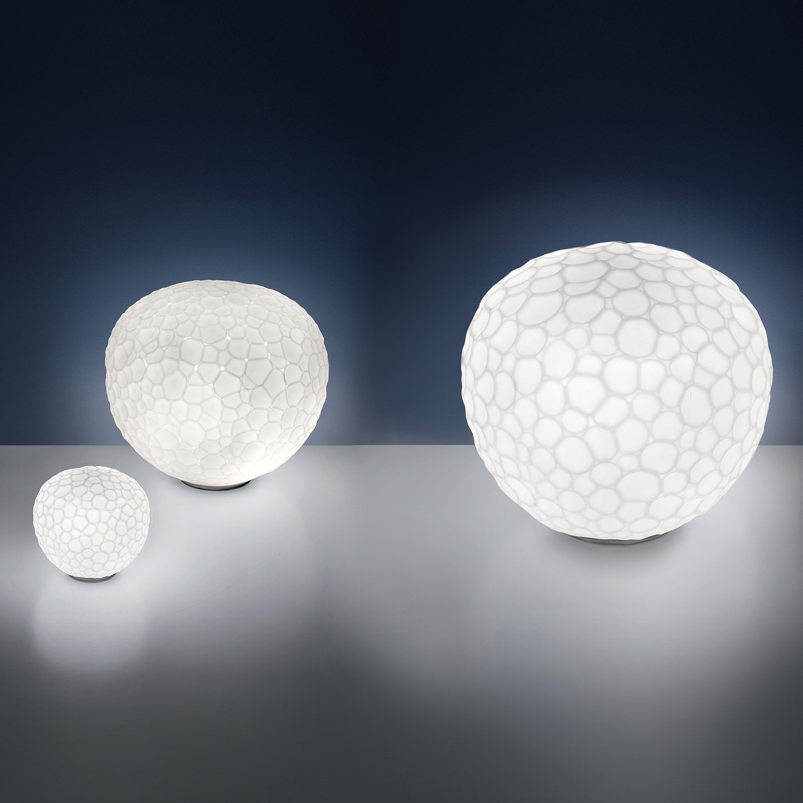 Artemide Meteorite lampe à poser en forme de boule, E27