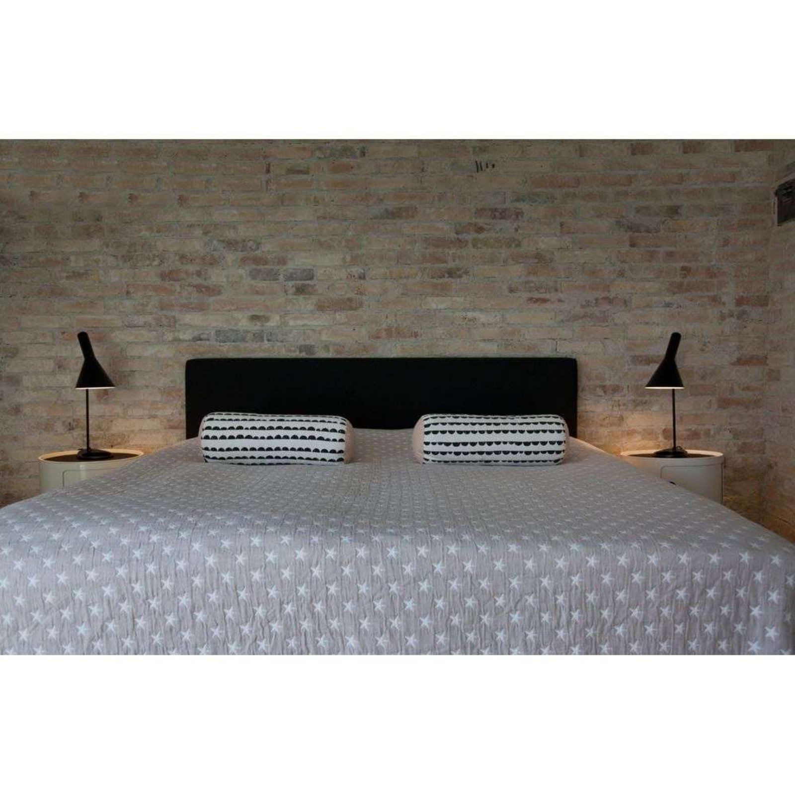 Louis Poulsen AJ - Designer table lamp, black