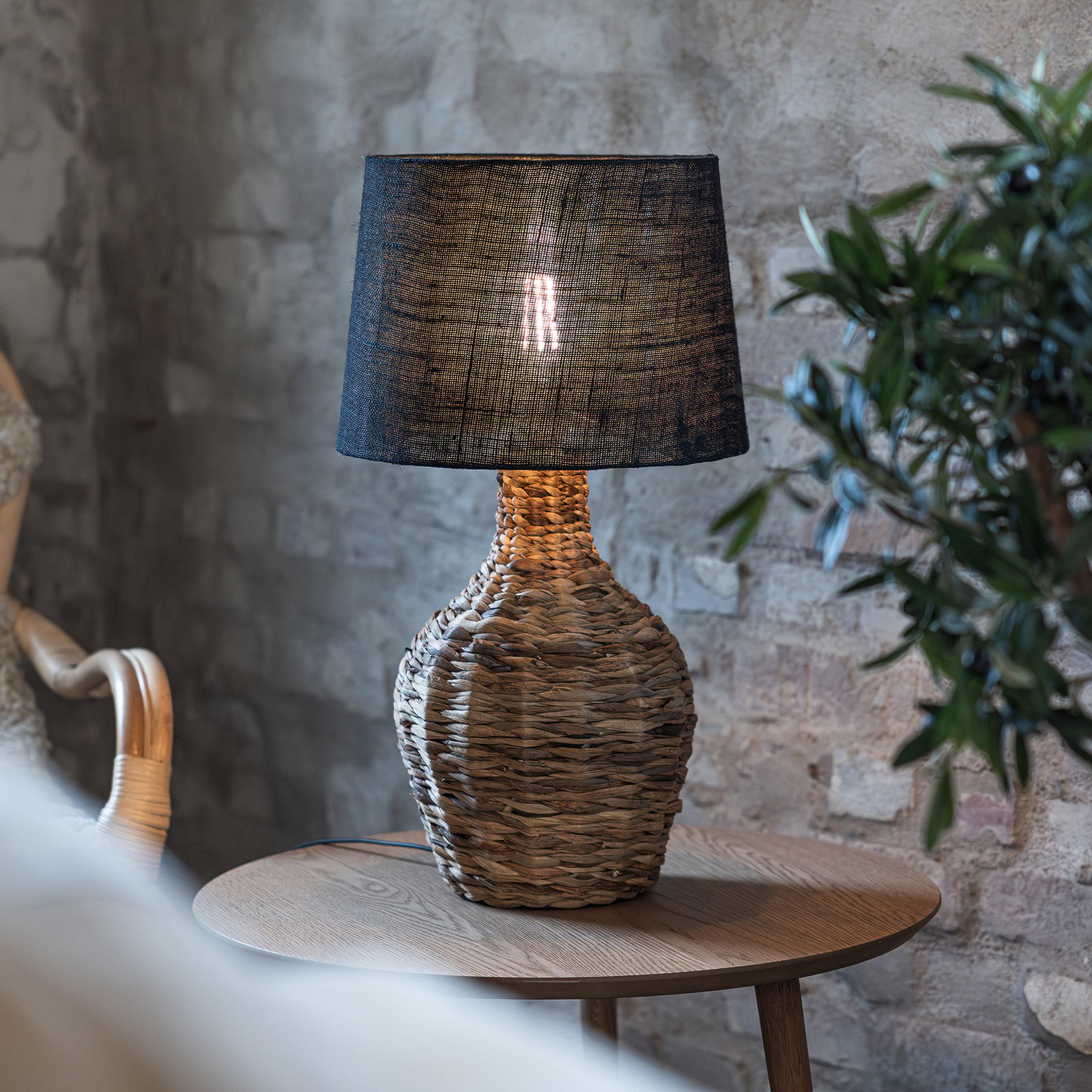 Stolní lampa Paglia, přírodní/černá, ratan/juta, výška 58 cm