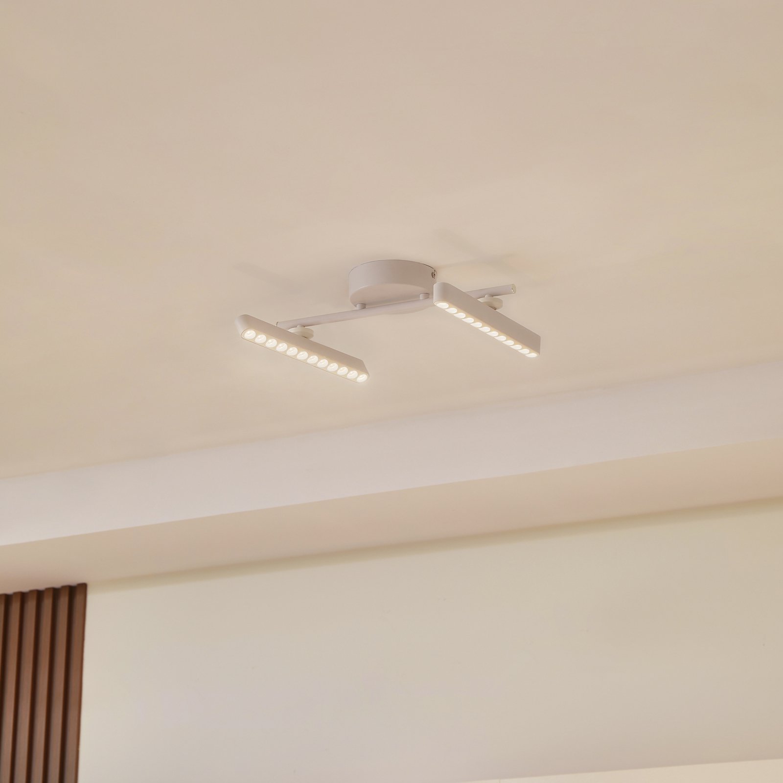 Eldrin LED-Strahler zweiflammig Lichtpunkte 54 cm weiß - Lindby