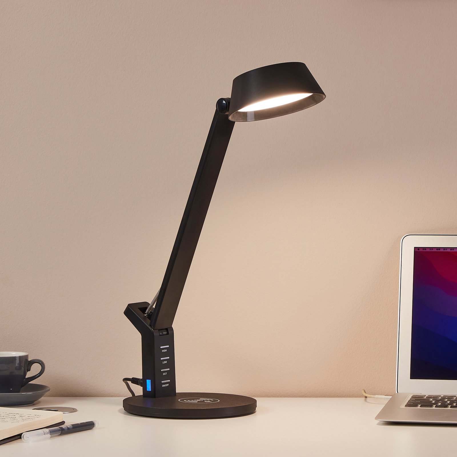 Banderalo LED table lamp CCT dimmer QI black