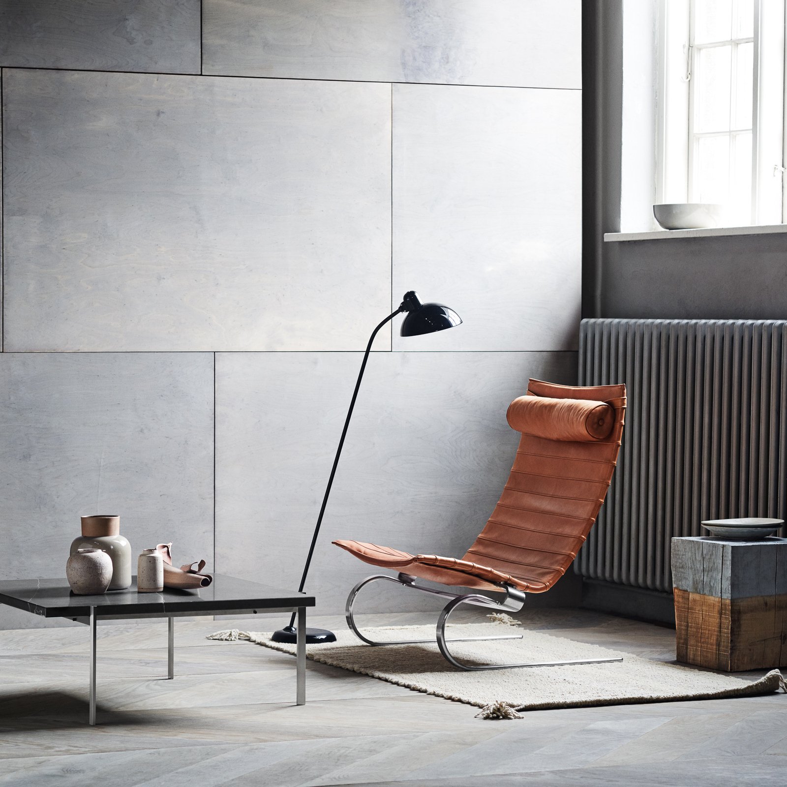 KAISER idell™ 6556-F Podna lampa Crna - Fritz Hansen