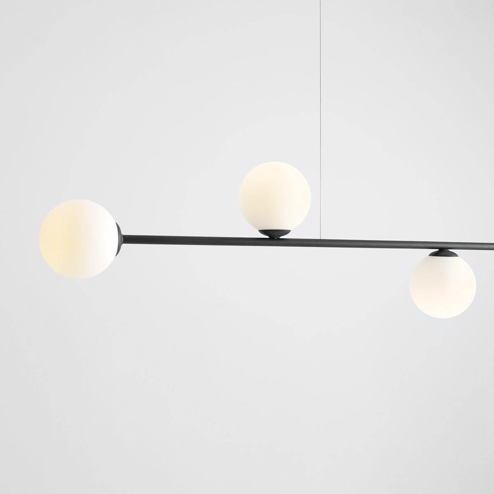 Hängelampe Alison schwarz/weiß, 4fl, Balken, 154cm