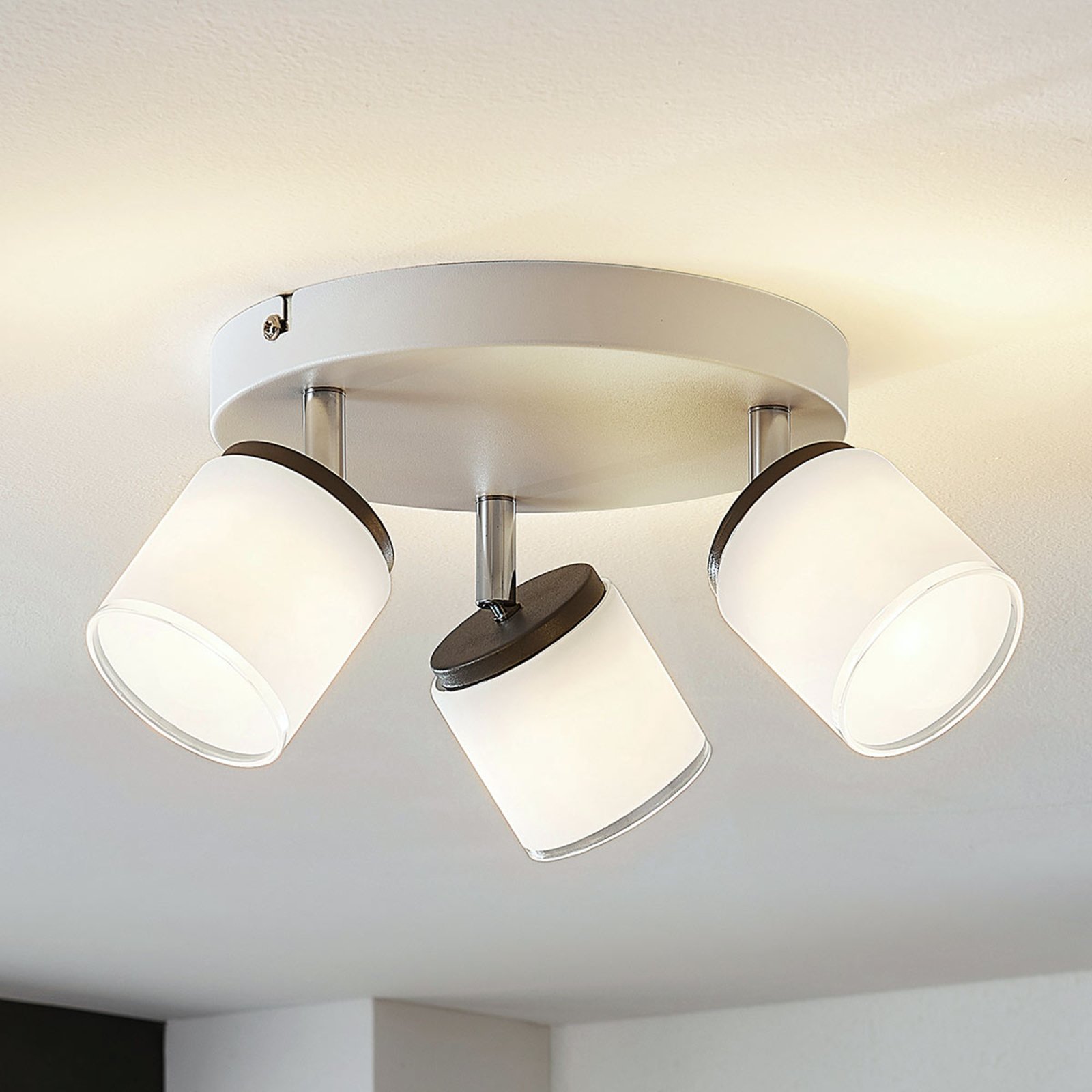 LED ceiling spotlight Futura, 3-bulb, round, Lampenwelt.com, for Living / Dining Room, metal, glass, 5 W, energy efficiency: A, H: 14 cm