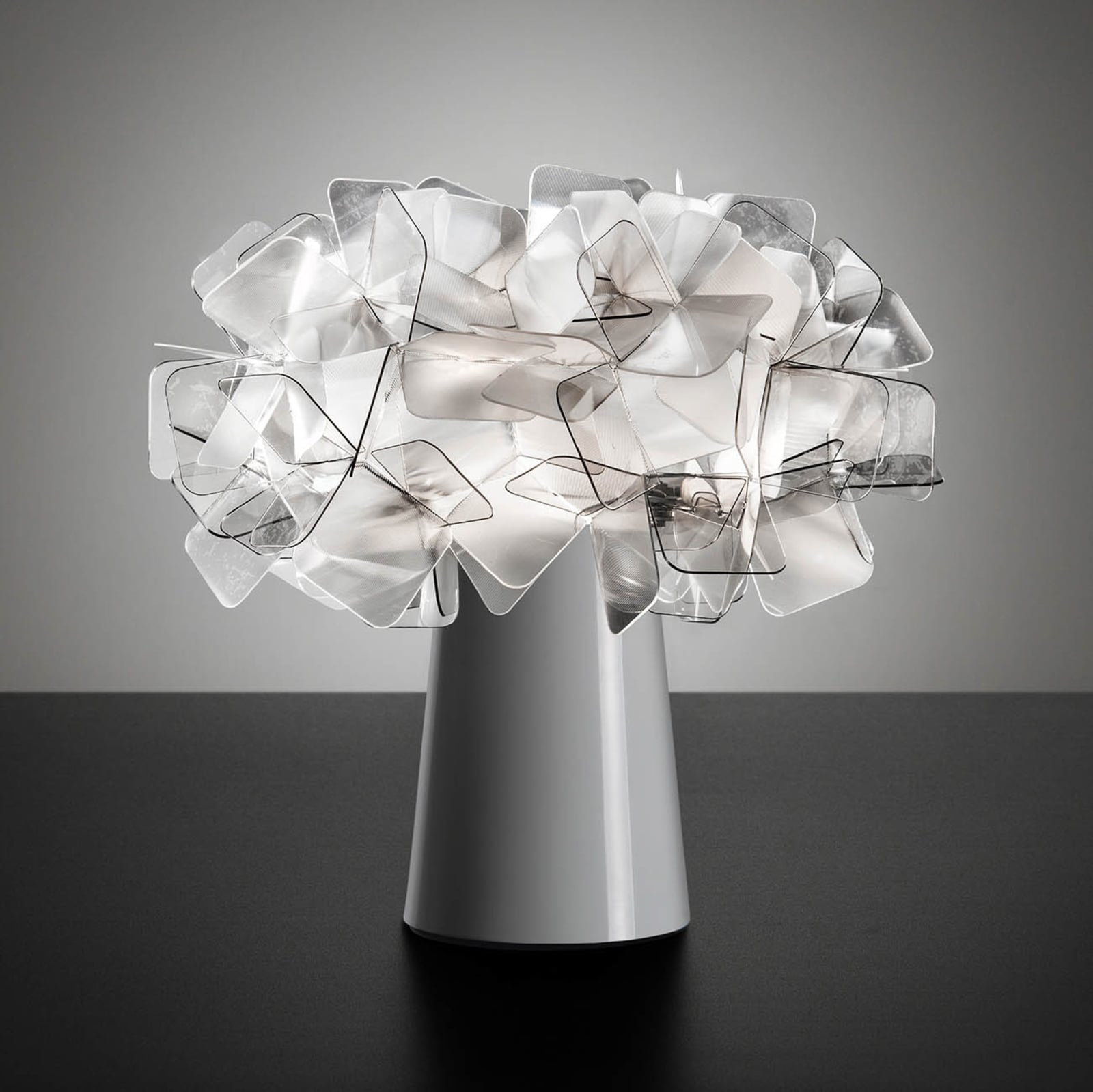 Clizia Lampada LED da tavolo ricaricabile, grigio fumo, dimmerabile - Slamp