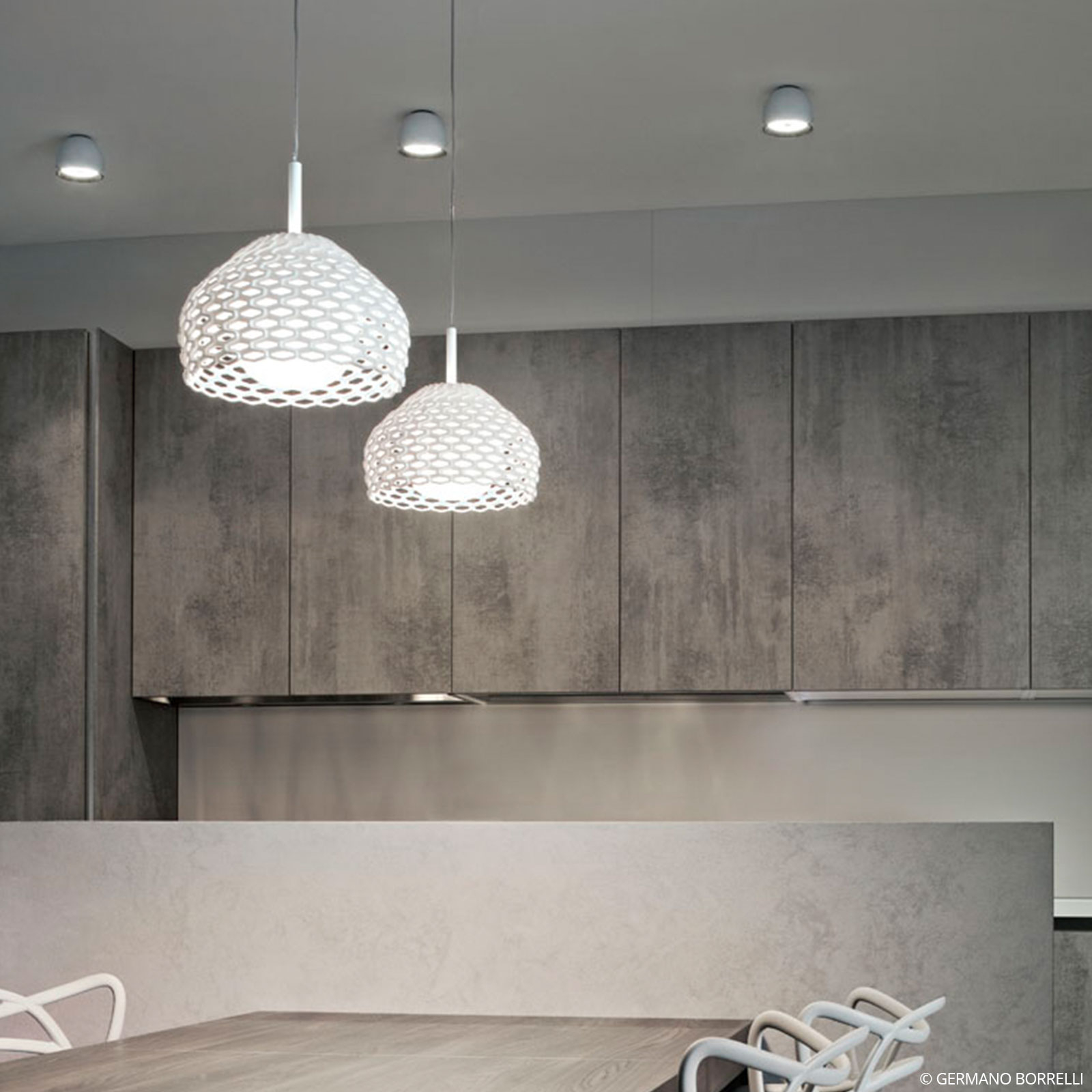 Flos FLOS Tatou S1 hanging light, white, for Living / Dining Room, polycarbonate, E27, 70 W, energy efficiency: A++, H: 17.8 cm