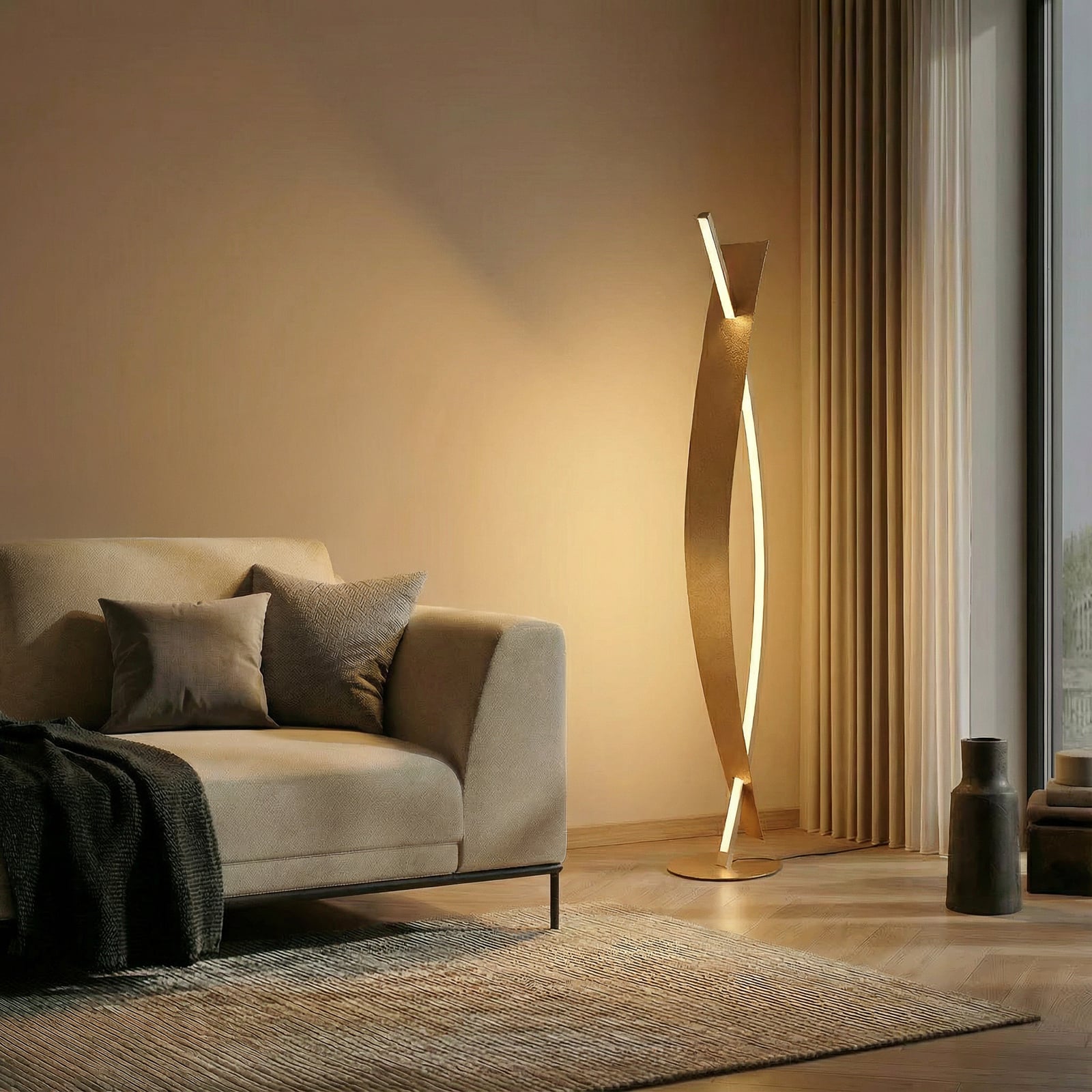 Lucande Lampe sur pied LED Marija, doré, intensité variable, 140 cm