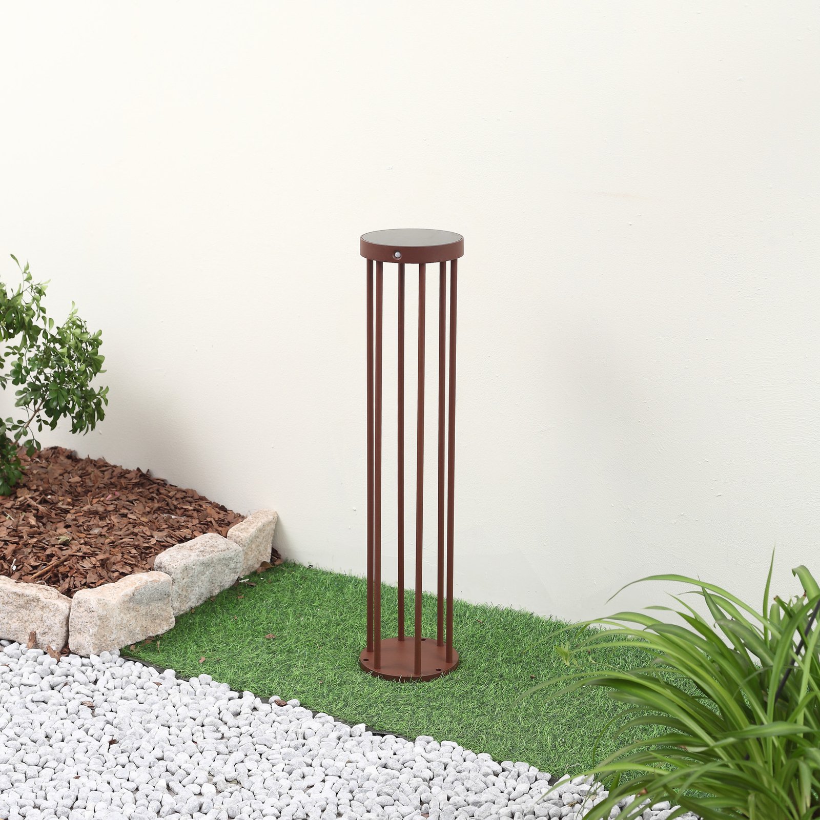 Słupek ogrodowy LED Lucande Evelis, kolor rdzawy, aluminium, czujnik