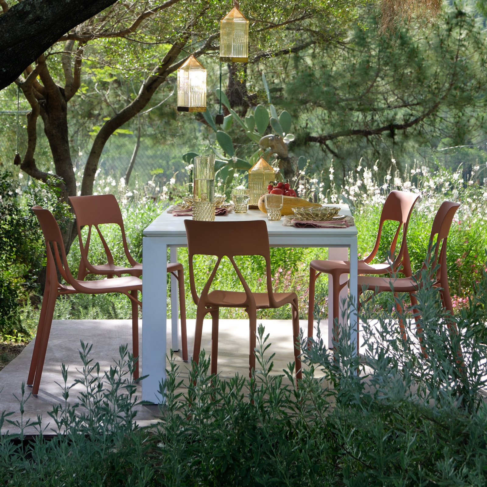 Chaises A.I. Lite, terre cuite, hauteur 80 cm, lot de 2 - Kartell