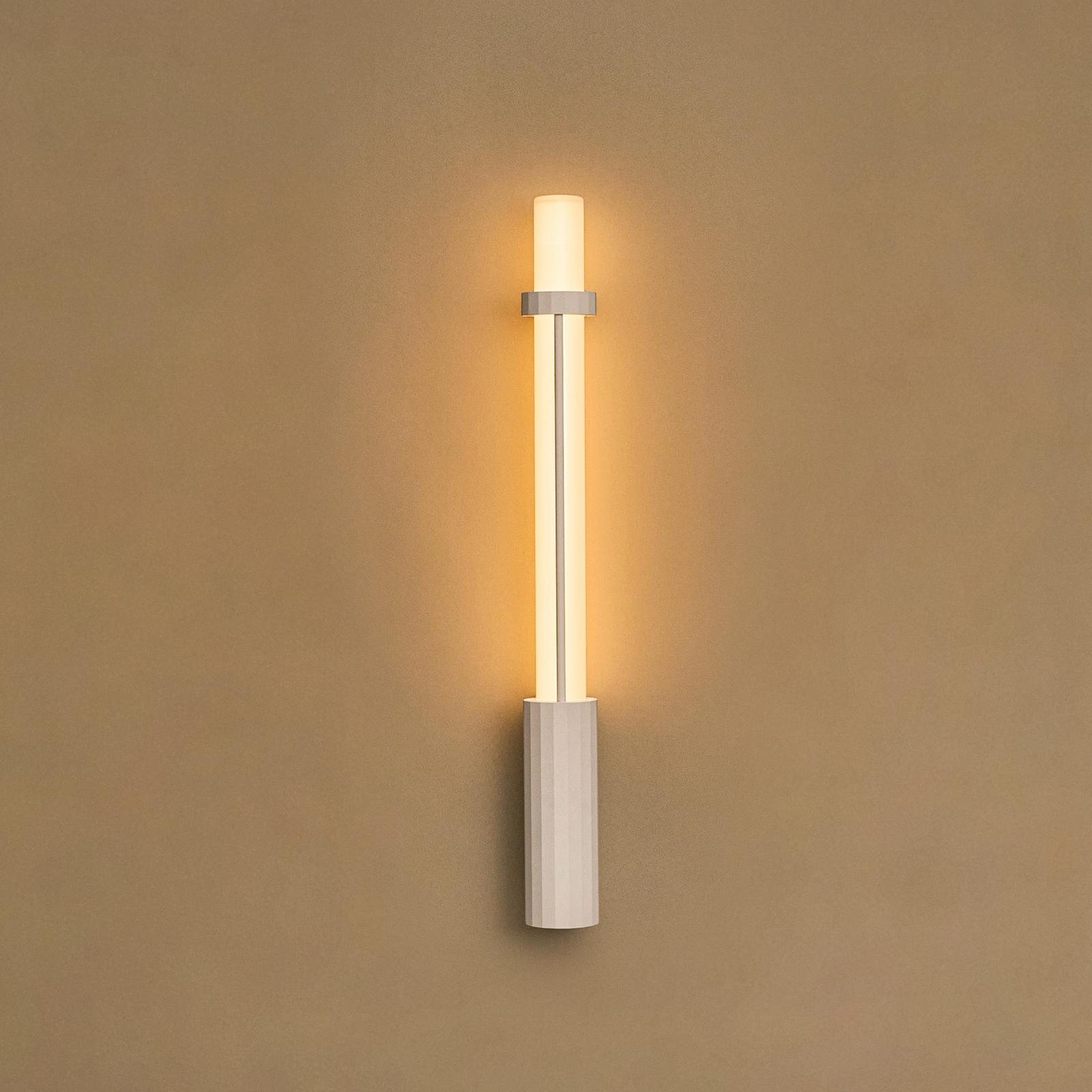 Applique murale LED « In Fine », blanche, hauteur 65 cm, IP65 - DCW Applique murale LED « In Fine », blanche, hauteur 65 cm, IP65 - DCW