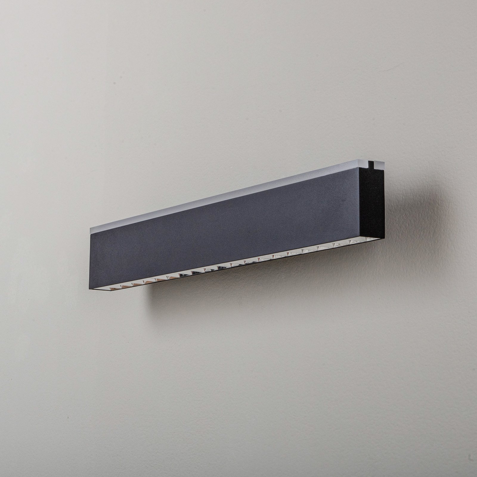 Lucande Henner aplique LED, negro, 60 cm