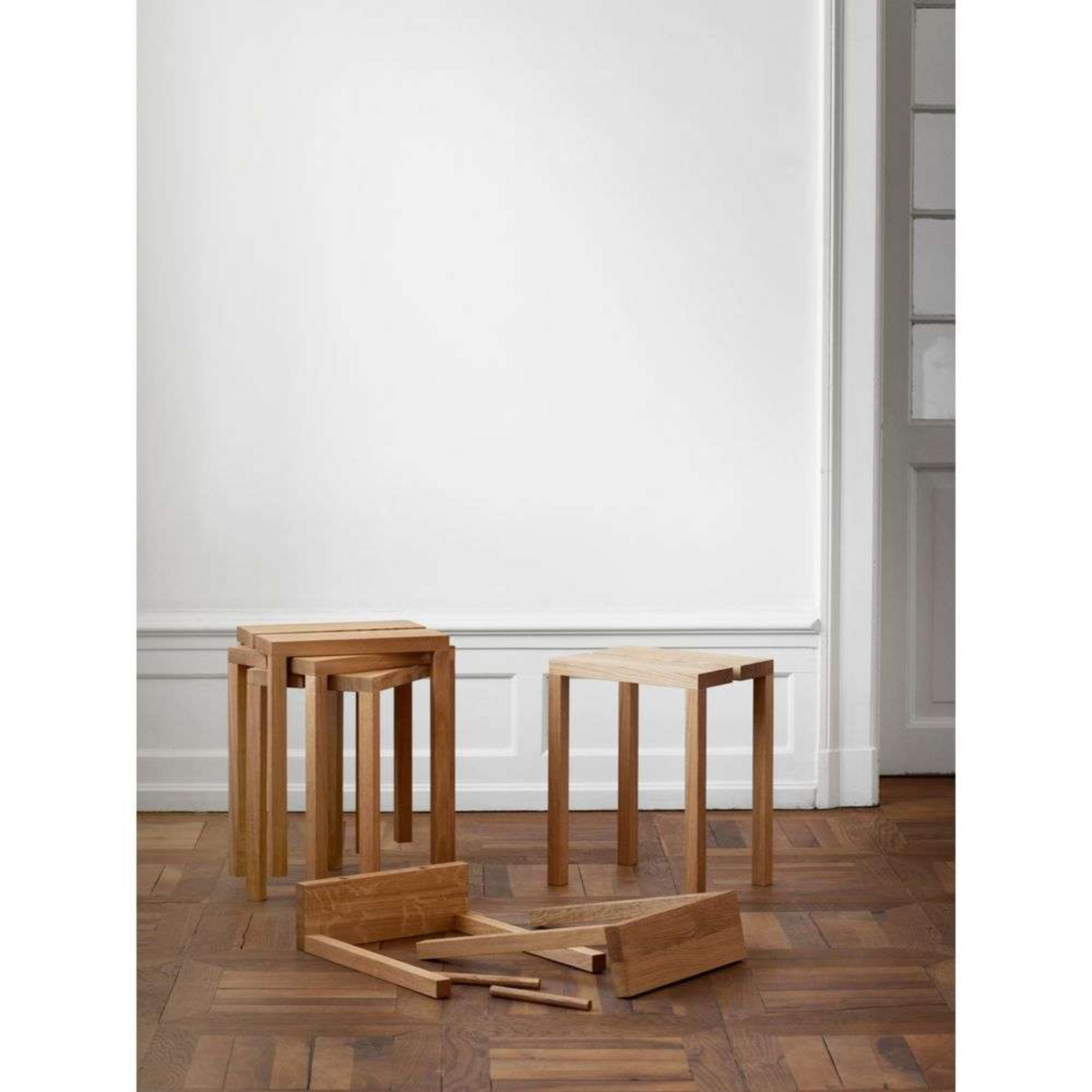 Peg Stool Oak - Moebe