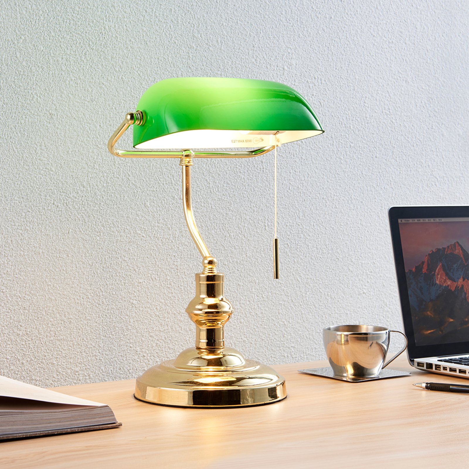 Lámpara de escritorio Milenka, latón pulido