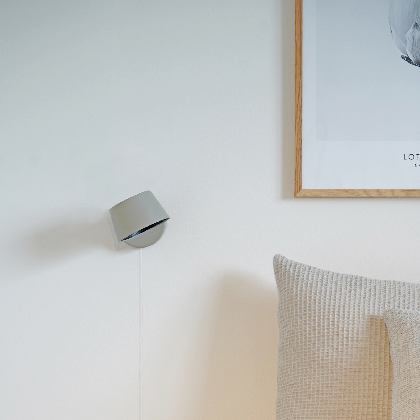 Direction Short LED-væglampe, grå, 9 cm, touch-dæmpning – Antidark Direction Short LED-væglampe, grå, 9 cm, touch-dæmpning – Antidark