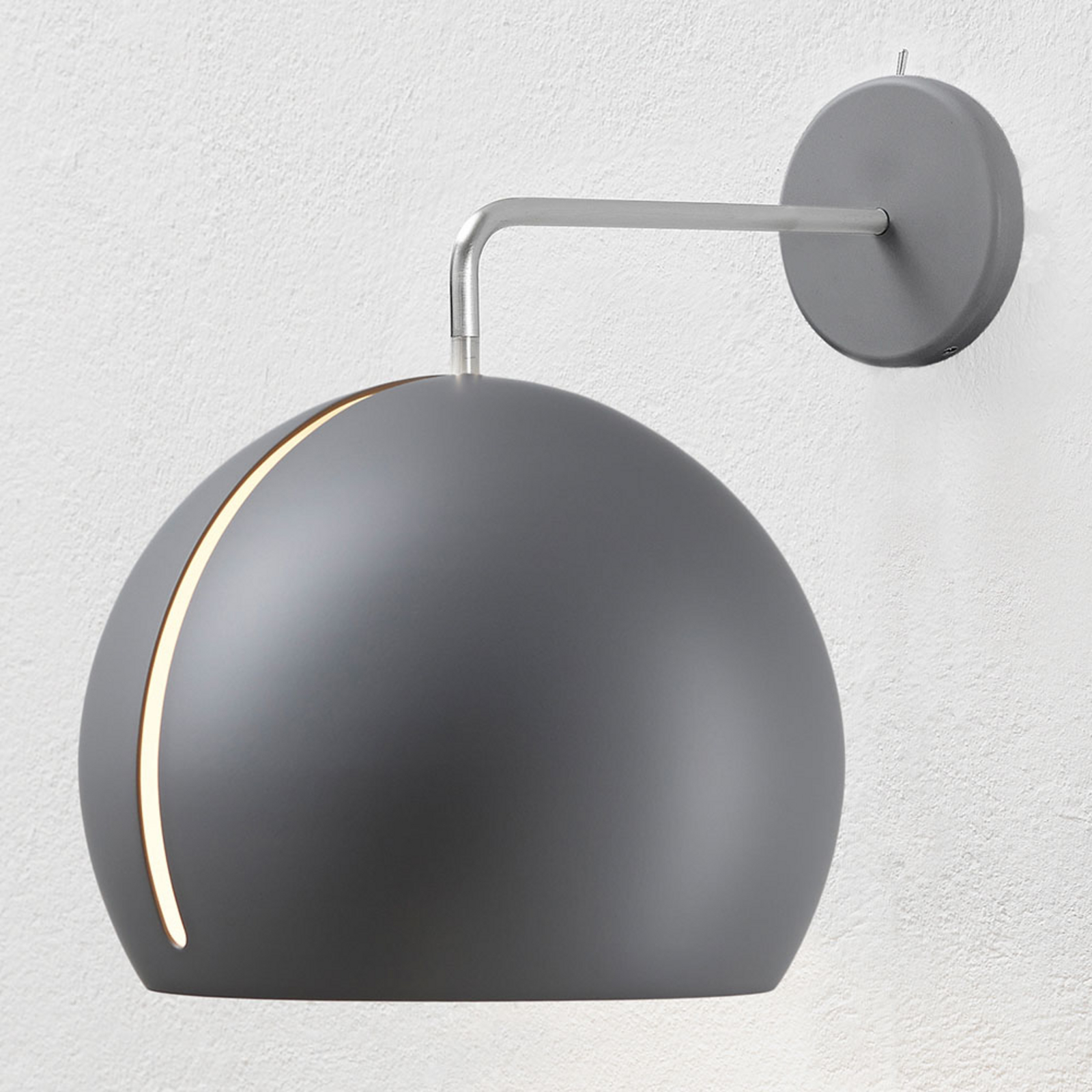 Nyta Tilt Globe Wall Wandleuchte, Wandmontage