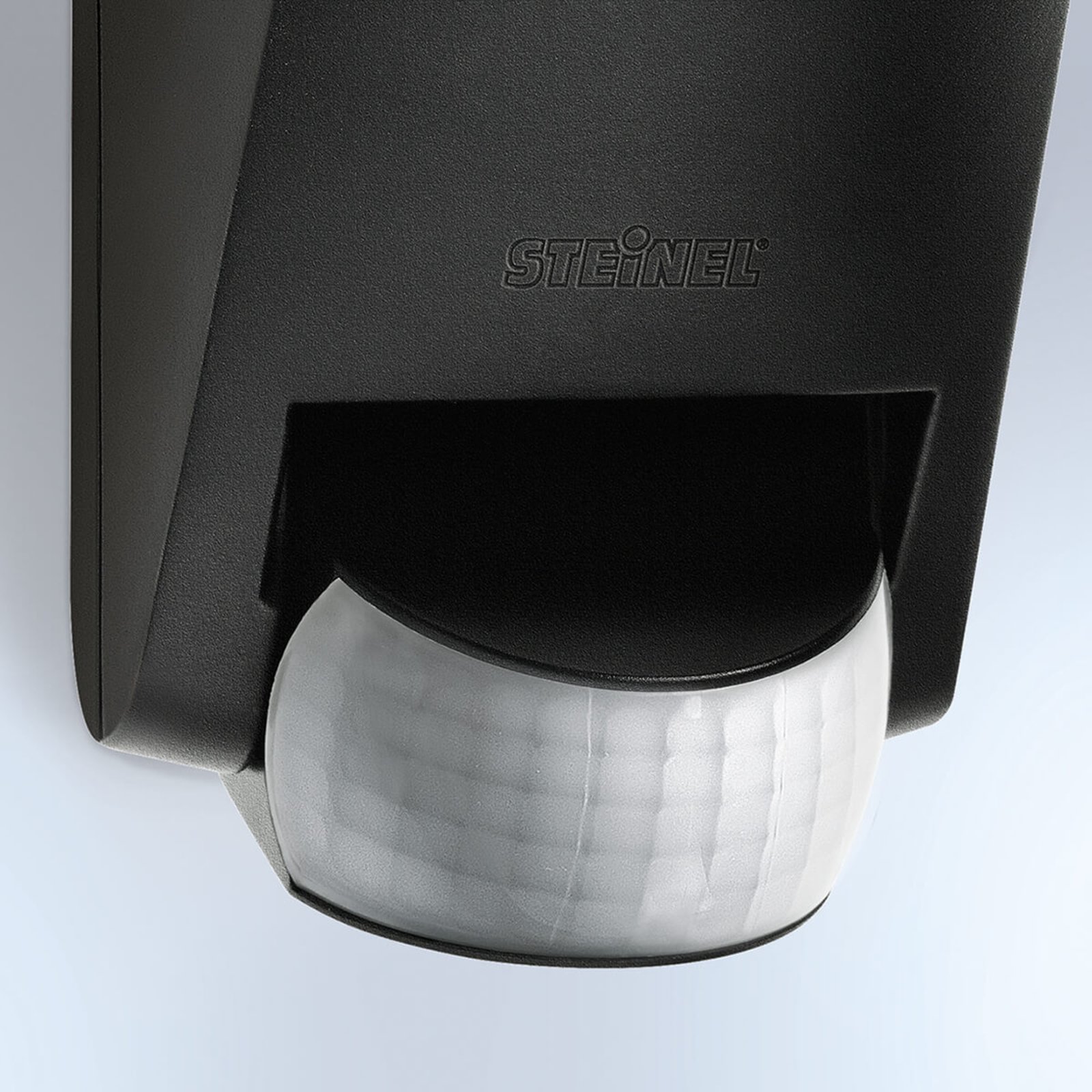 STEINEL L585 outdoor wall light with sensor Lights.co.uk
