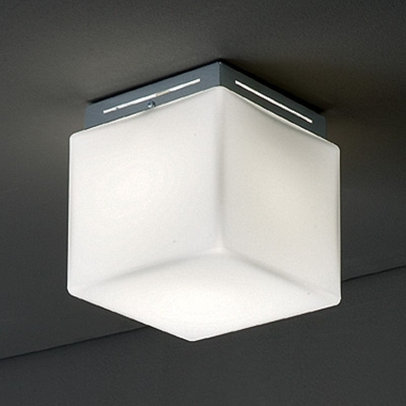 Cubis loftlampe, krom