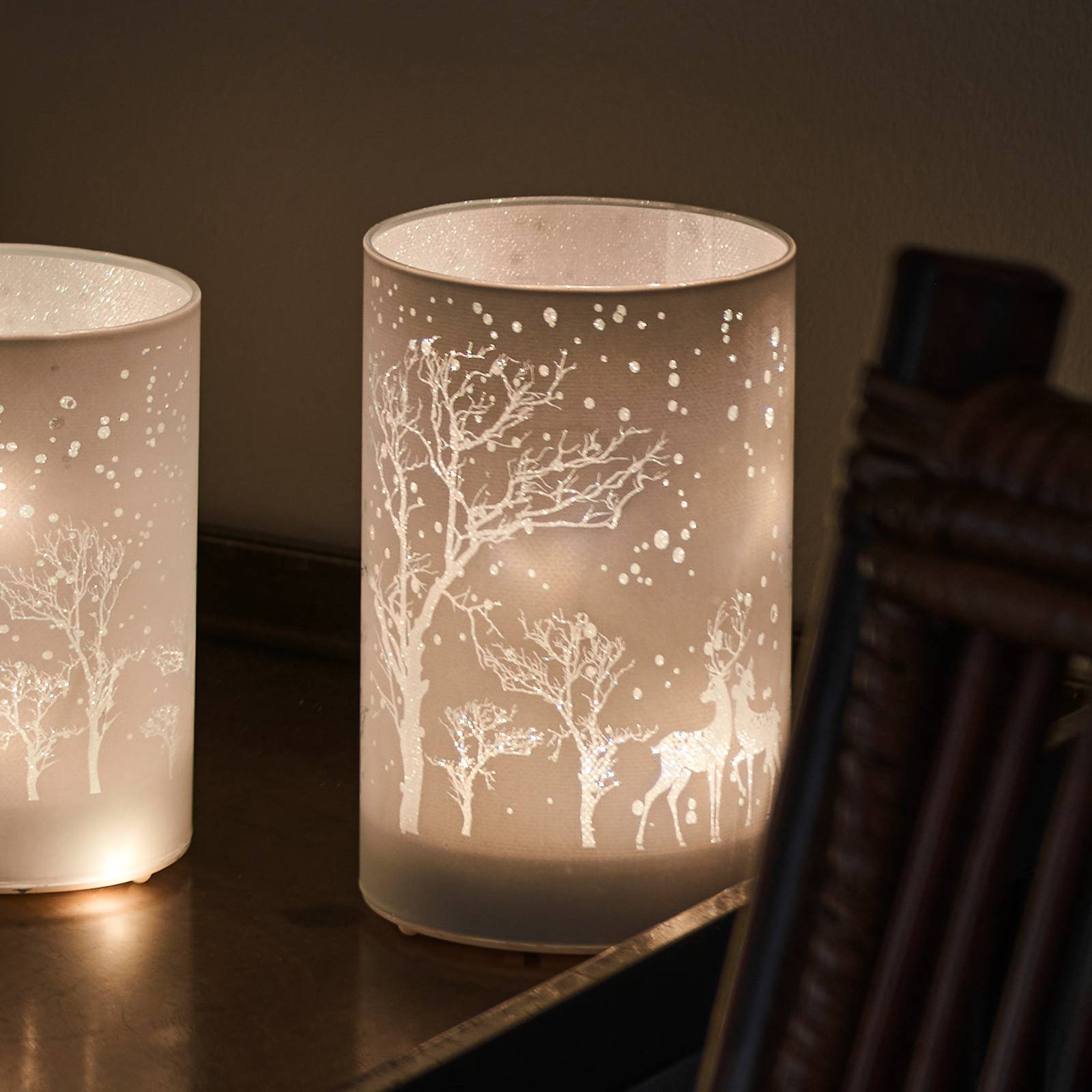 E-shop LED dekoratívna sviečka Ava, sada 2 ks, 12 cm, motív jeleňa