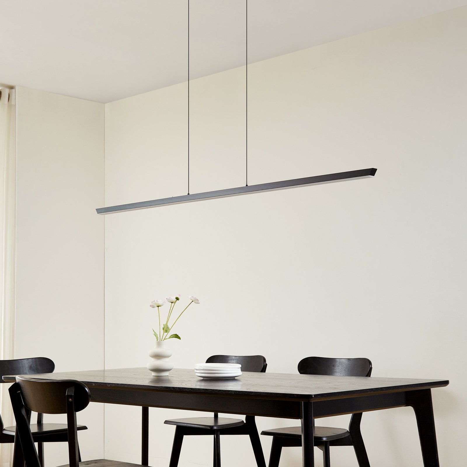 Suspension LED Solvar, noir, 158 cm, CCT, à intensité variable - Lucande