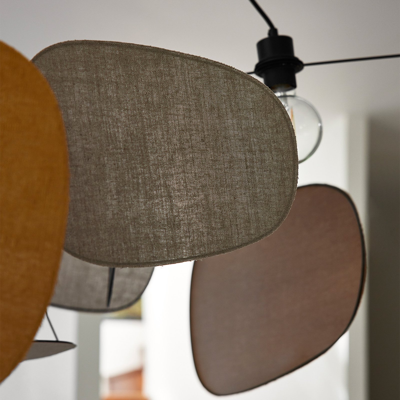 Hängelampe Screen 70's, Ø 150 cm, Leinen, bunt - MARKET SET Hängelampe Screen 70's, Ø 150 cm, Leinen, bunt - MARKET SET