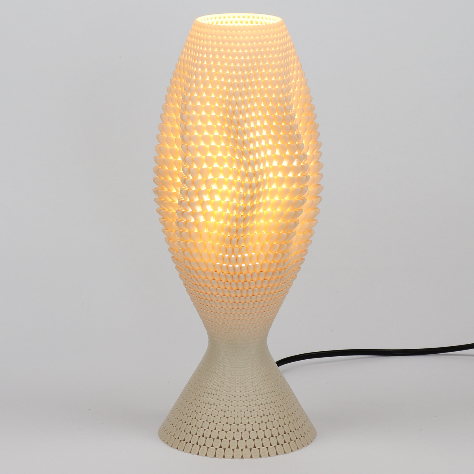 Koral asztali lámpa organikus anyagból, vászonból, 33 cm
