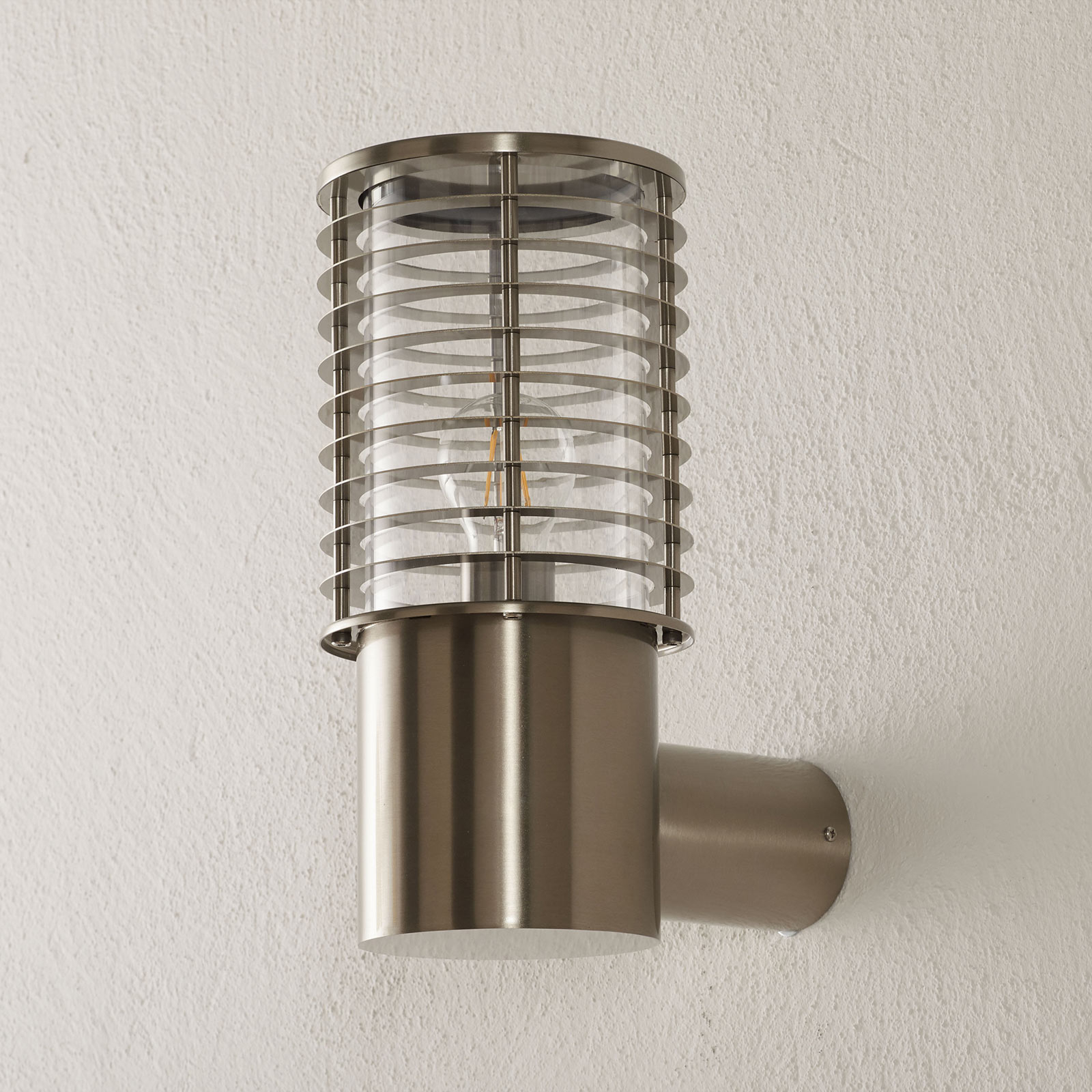 Dimmed stainless steel outdoor wall light Finnegan, Lampenwelt.com, stainless steel, polycarbonate, E27, 20 W, energy efficiency: A++, W: 15.8 cm, H: 33 cm