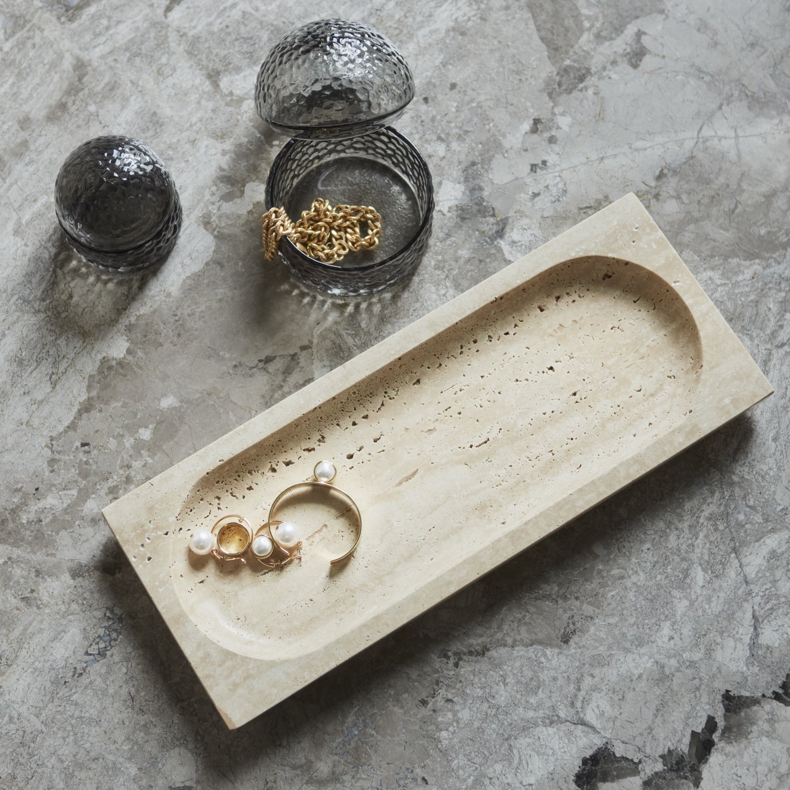 Regina Gericht L40 Travertine - AYTM