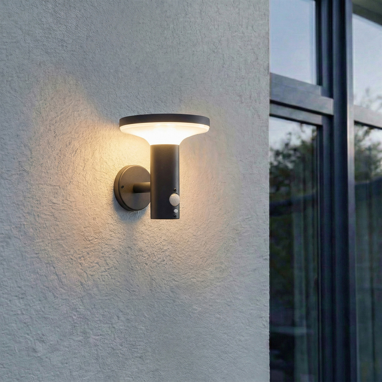 Lampada da parete solare a LED PRIOS Kalen, 17 cm, nera, con sensore Lampada da parete solare a LED PRIOS Kalen, 17 cm, nera, con sensore