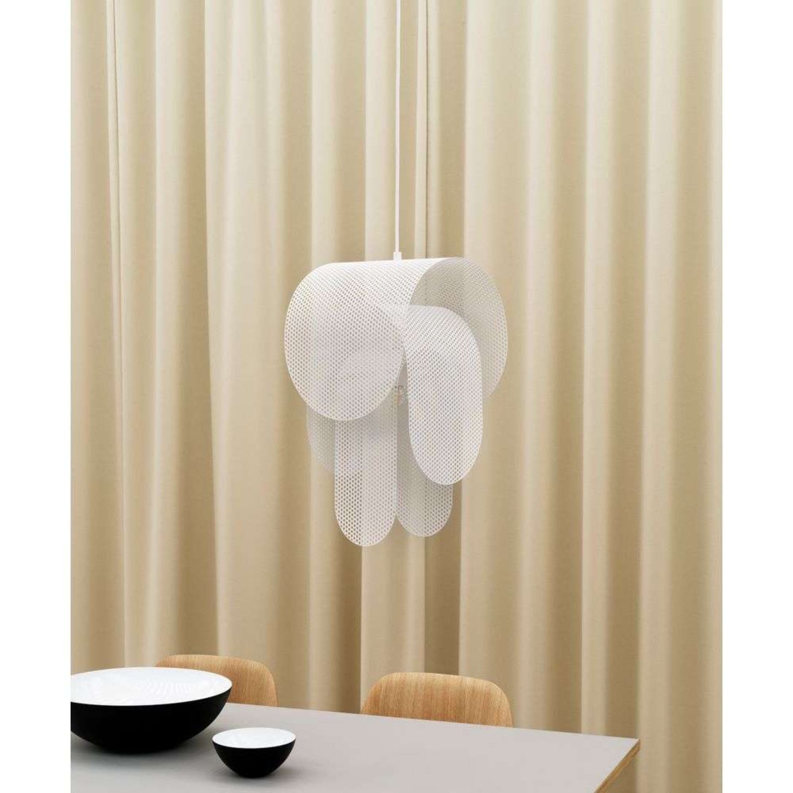 Superpose Taklampa White - Normann Copenhagen